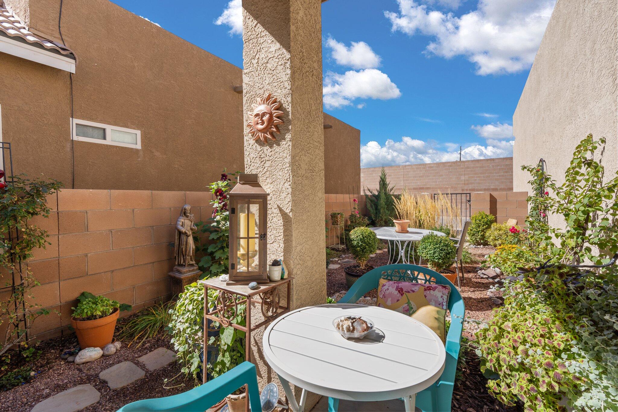 859 Palo Duro Drive NE