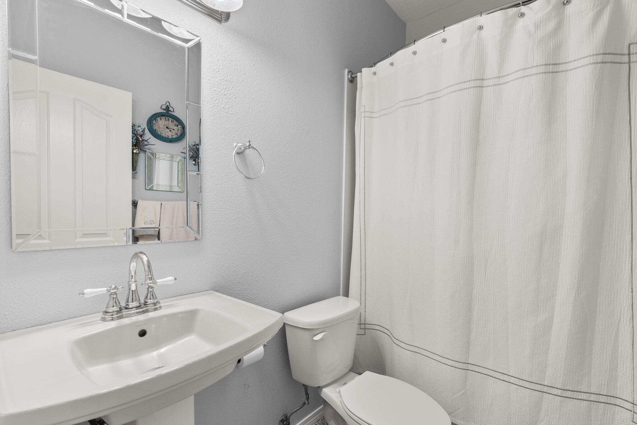 859 Palo Duro Drive NE