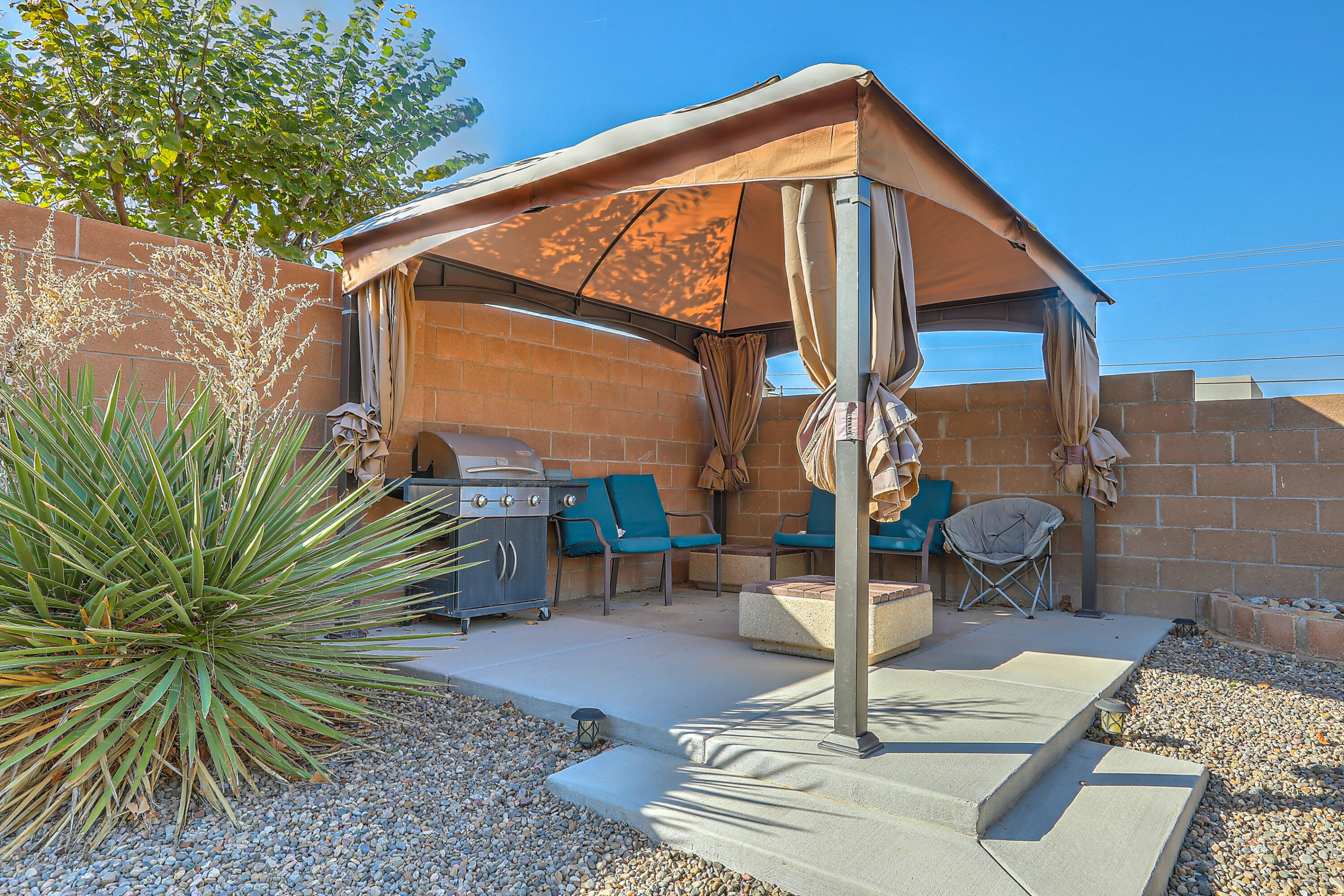 7509 Snowy Egret Place NW