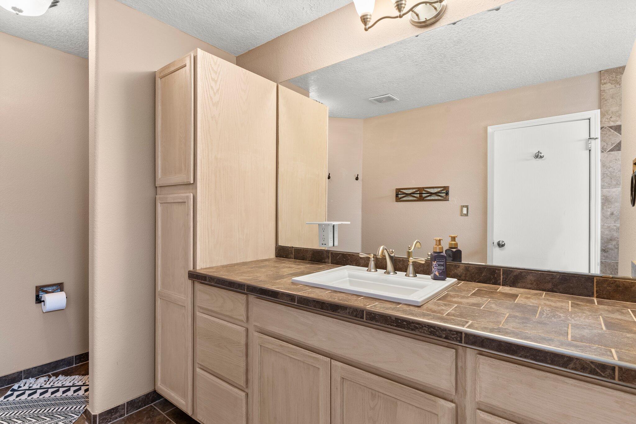 10523 Trieste Court NW