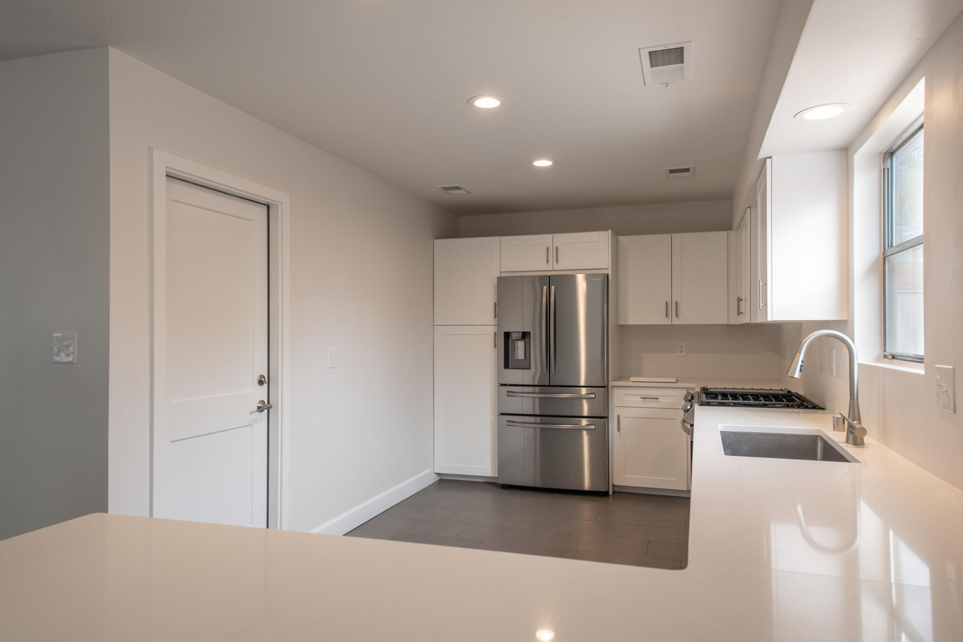 870 Tarpon Avenue SE