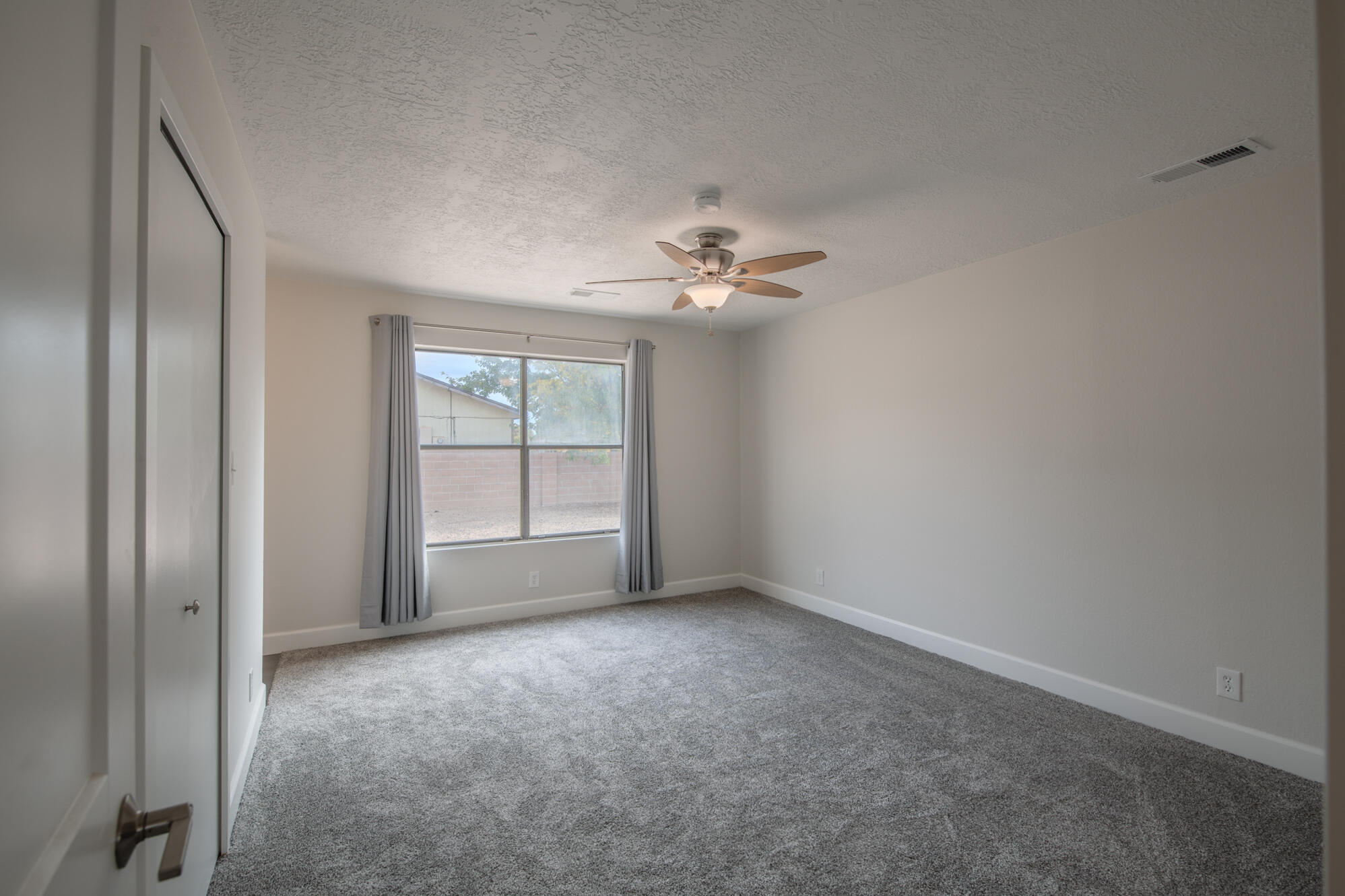 870 Tarpon Avenue SE