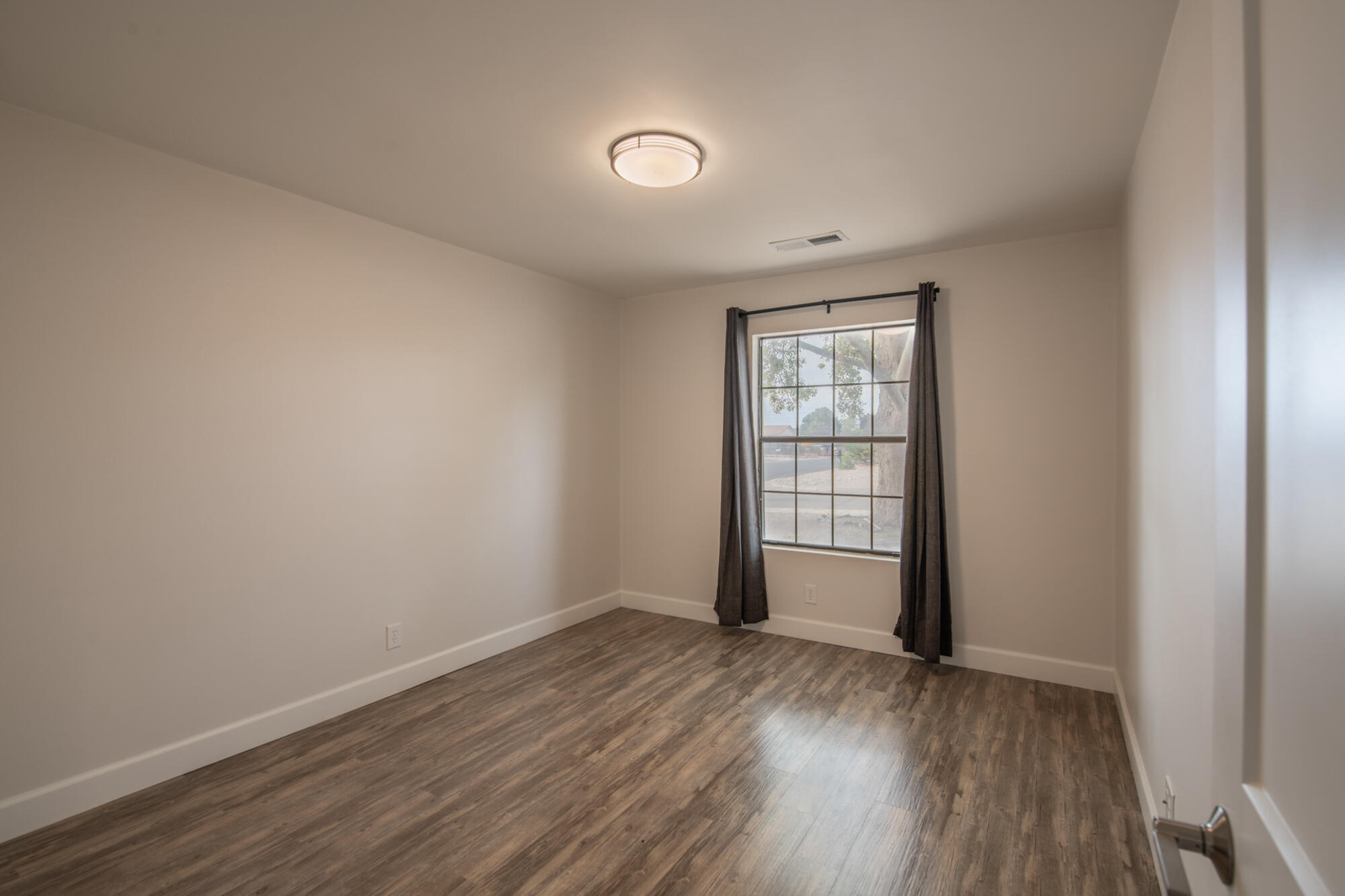 870 Tarpon Avenue SE