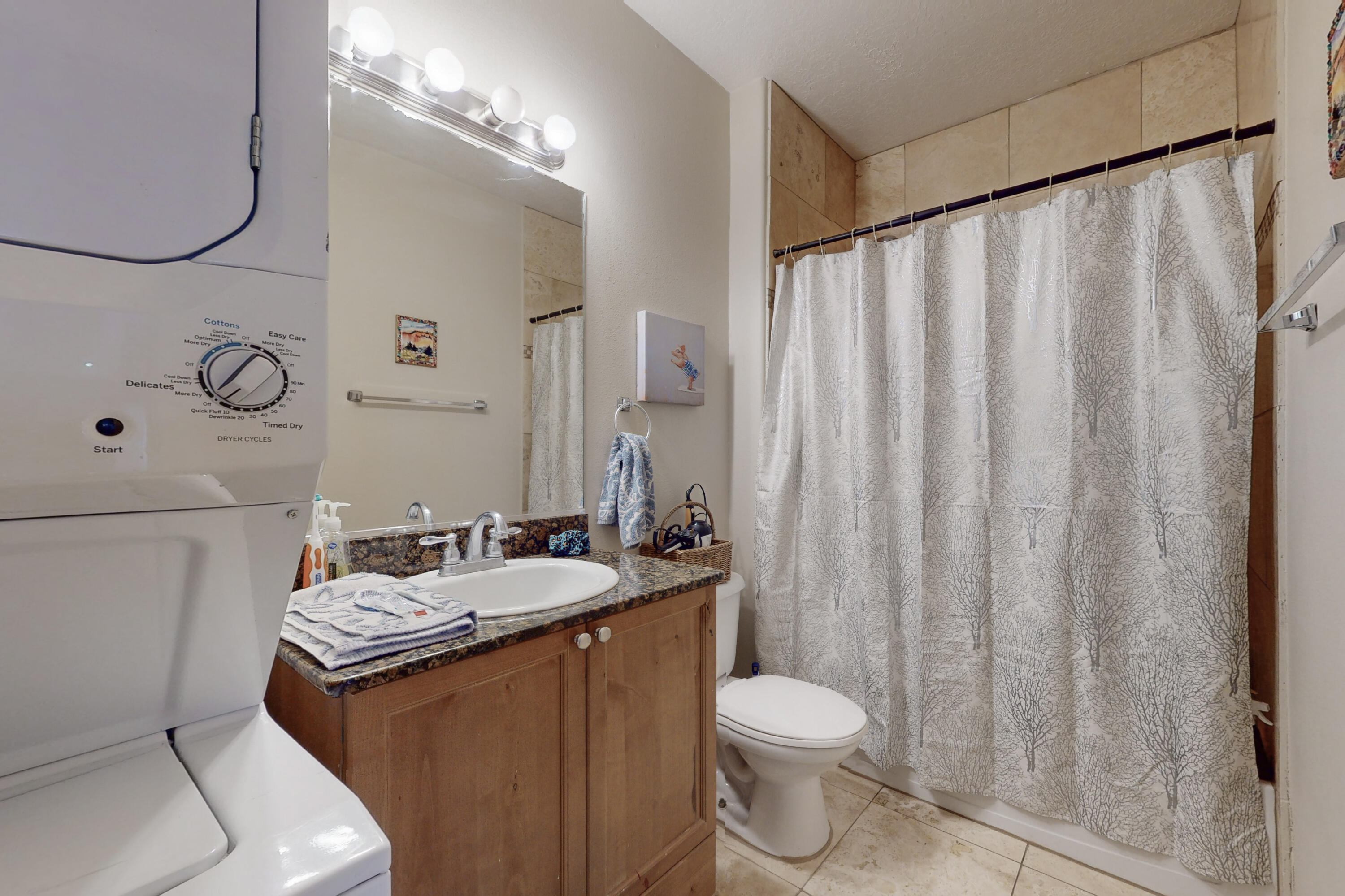 302 Val Verde Drive SE D