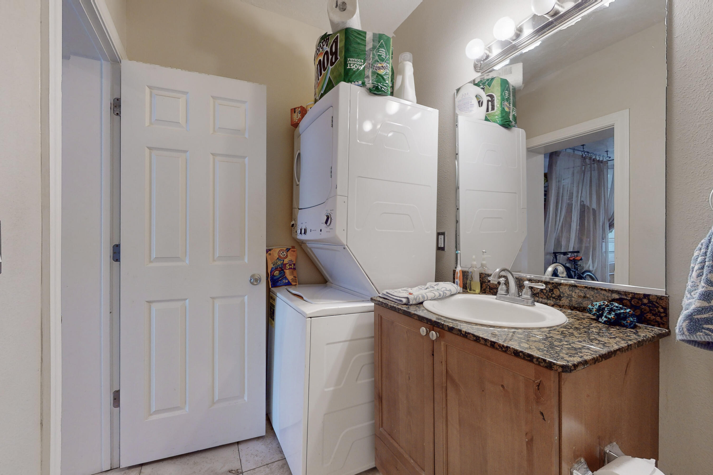 302 Val Verde Drive SE D