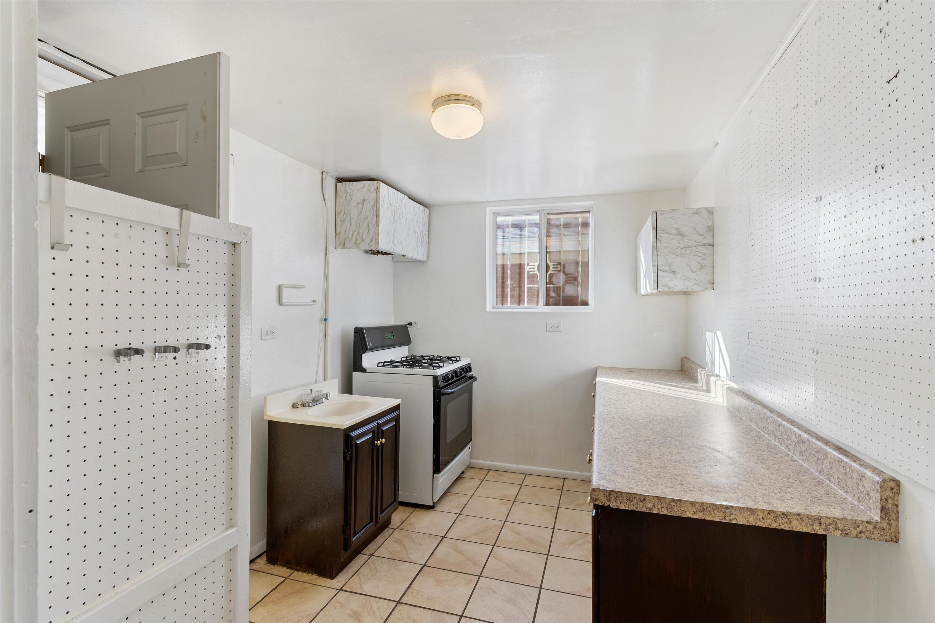 1120 Indiana Street SE