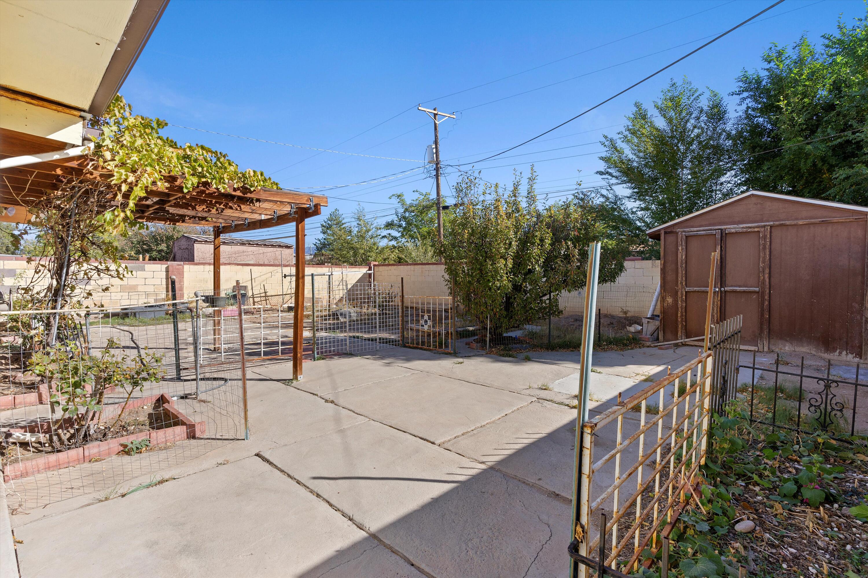 1120 Indiana Street SE