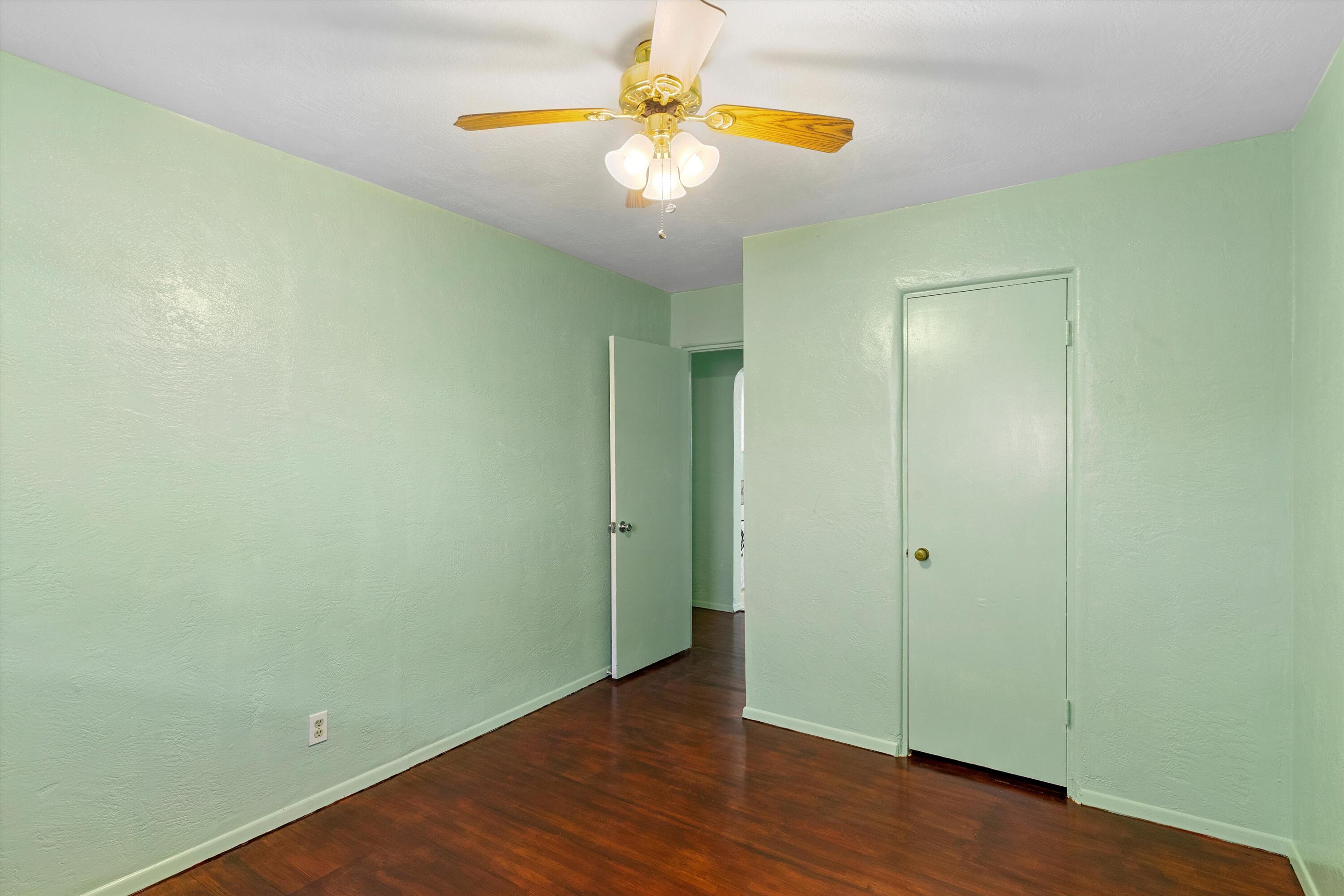 1120 Indiana Street SE