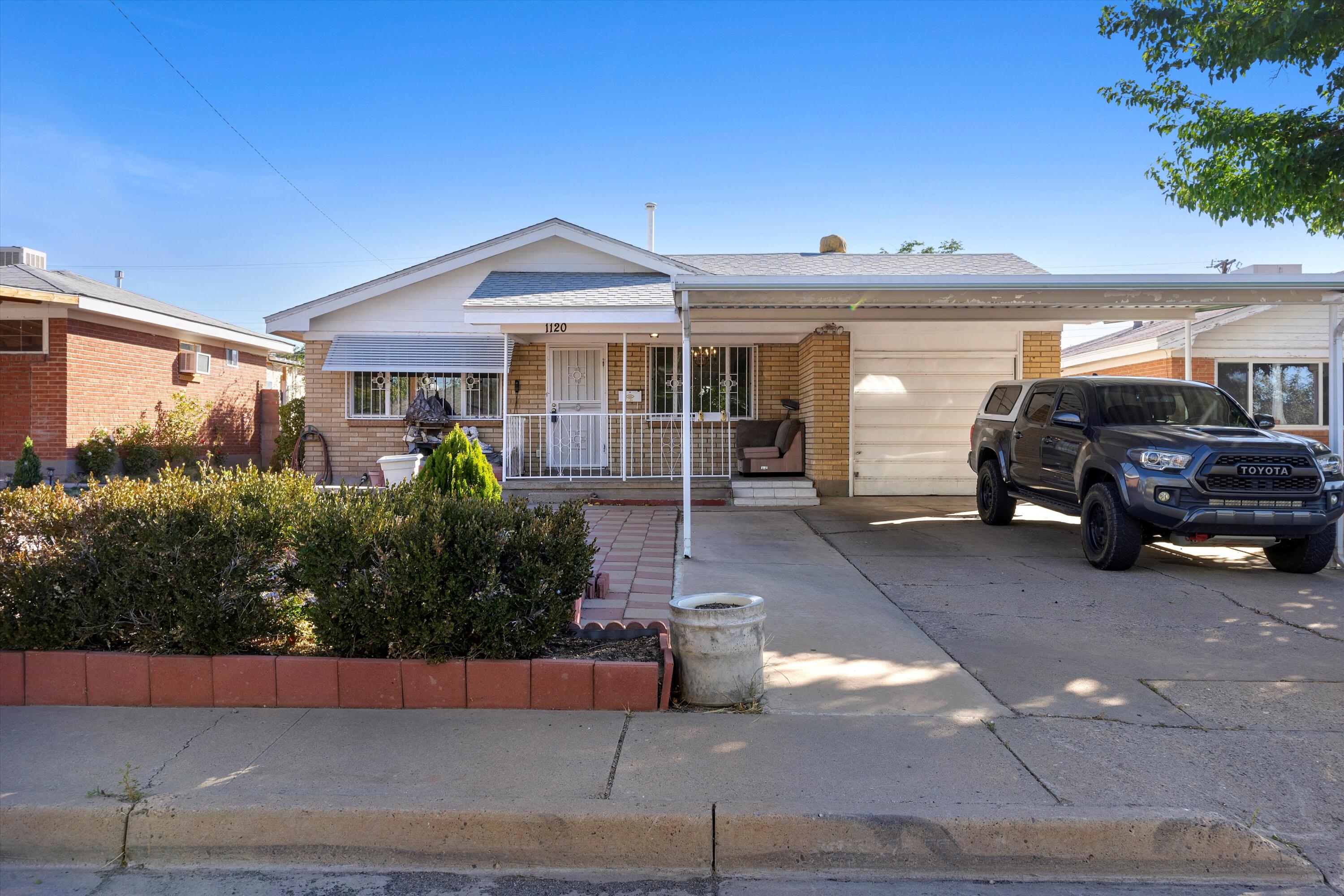 1120 Indiana Street SE