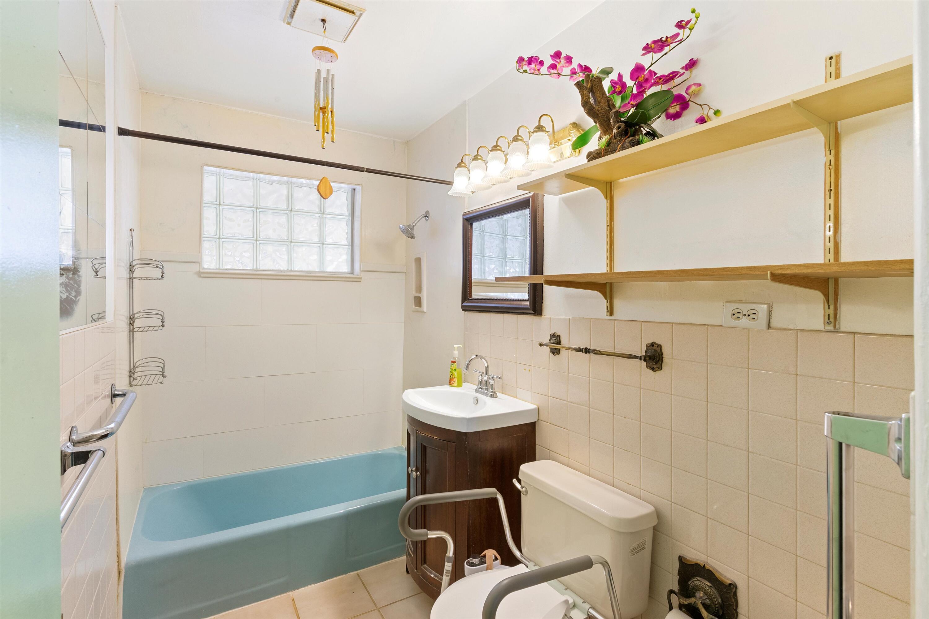 1120 Indiana Street SE