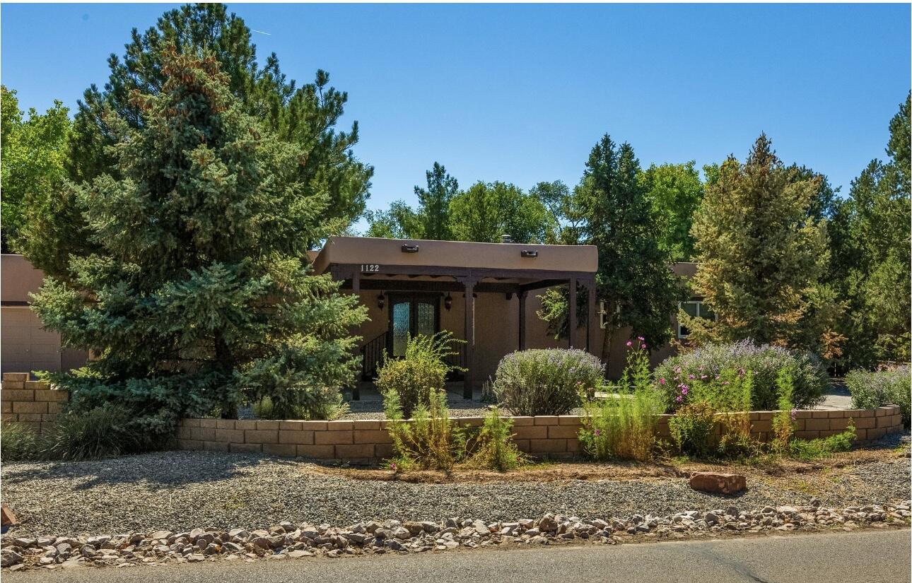 1122 Ortega Road NW