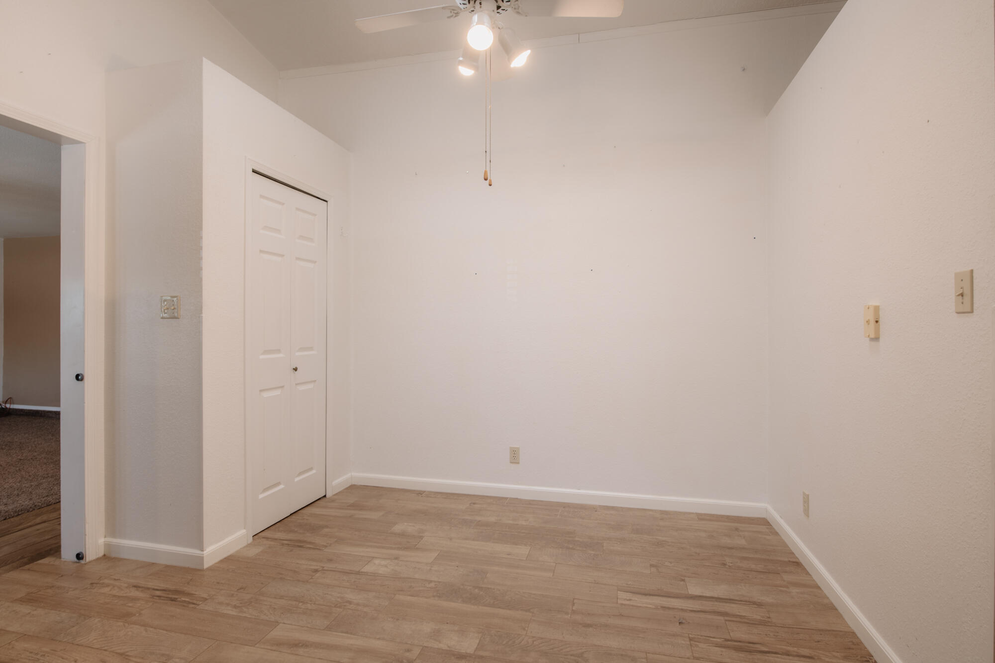 1945 Roanoke Drive NE