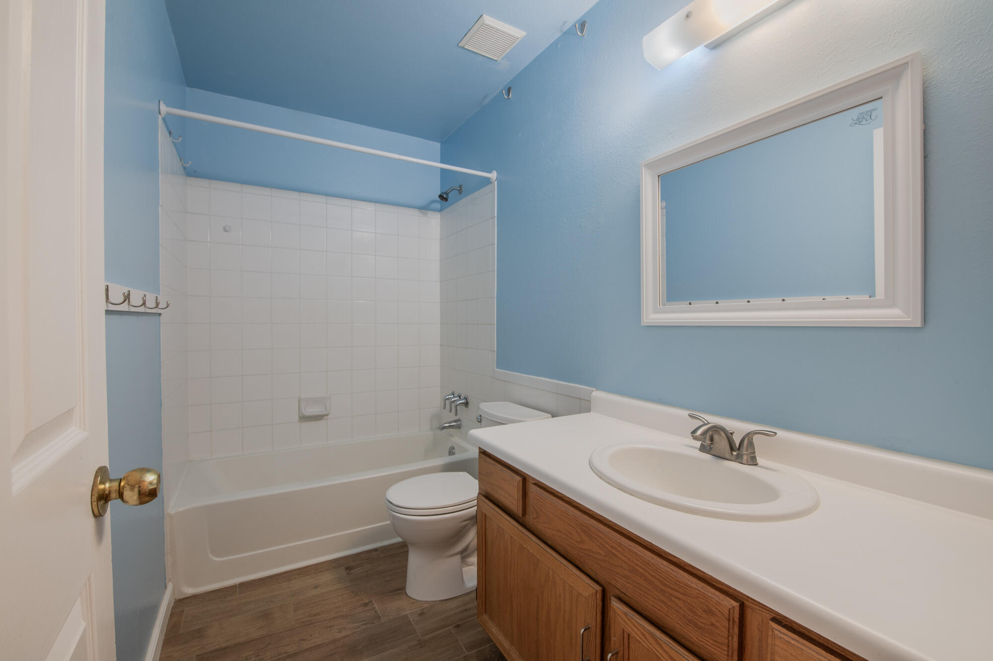 1945 Roanoke Drive NE