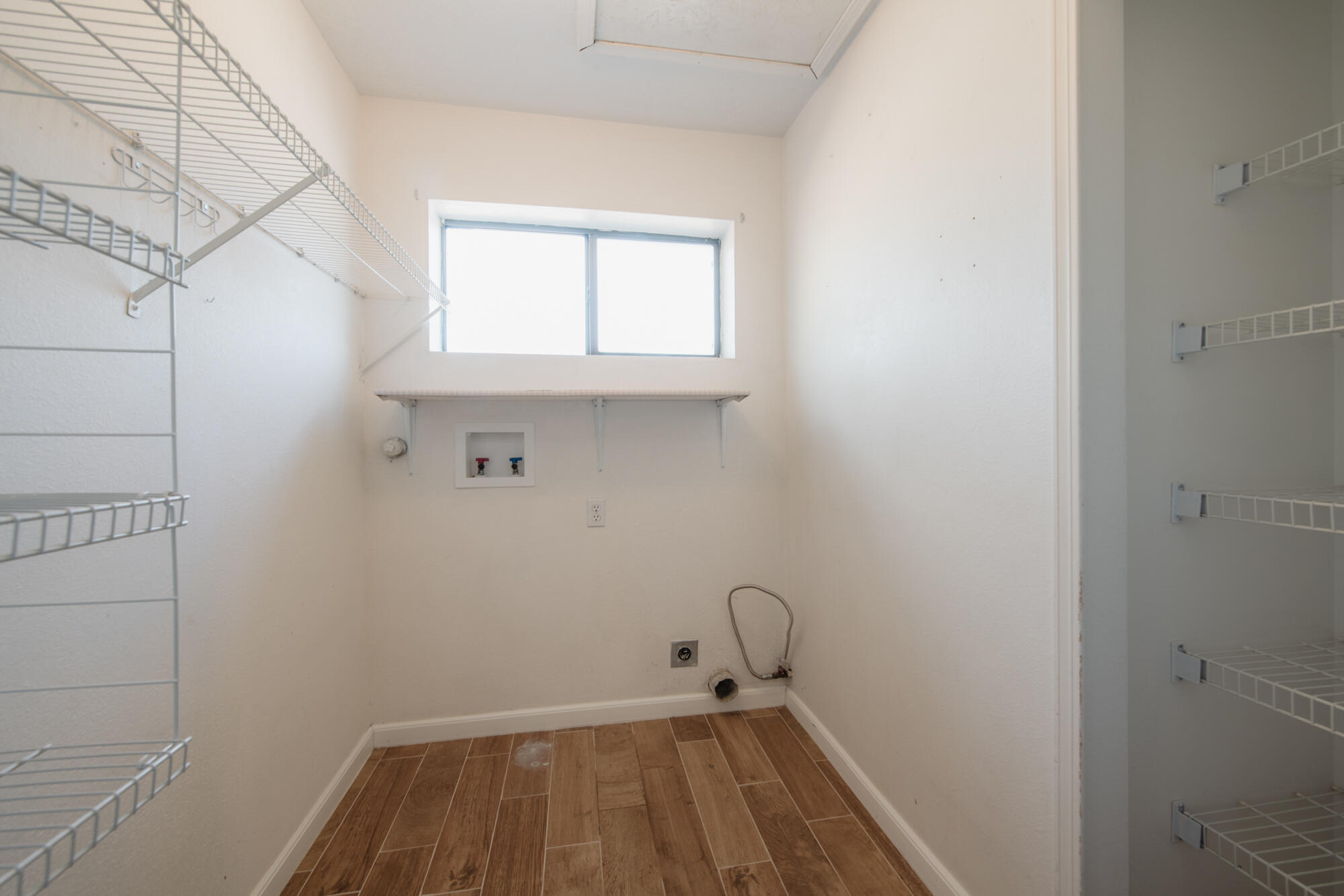 1945 Roanoke Drive NE