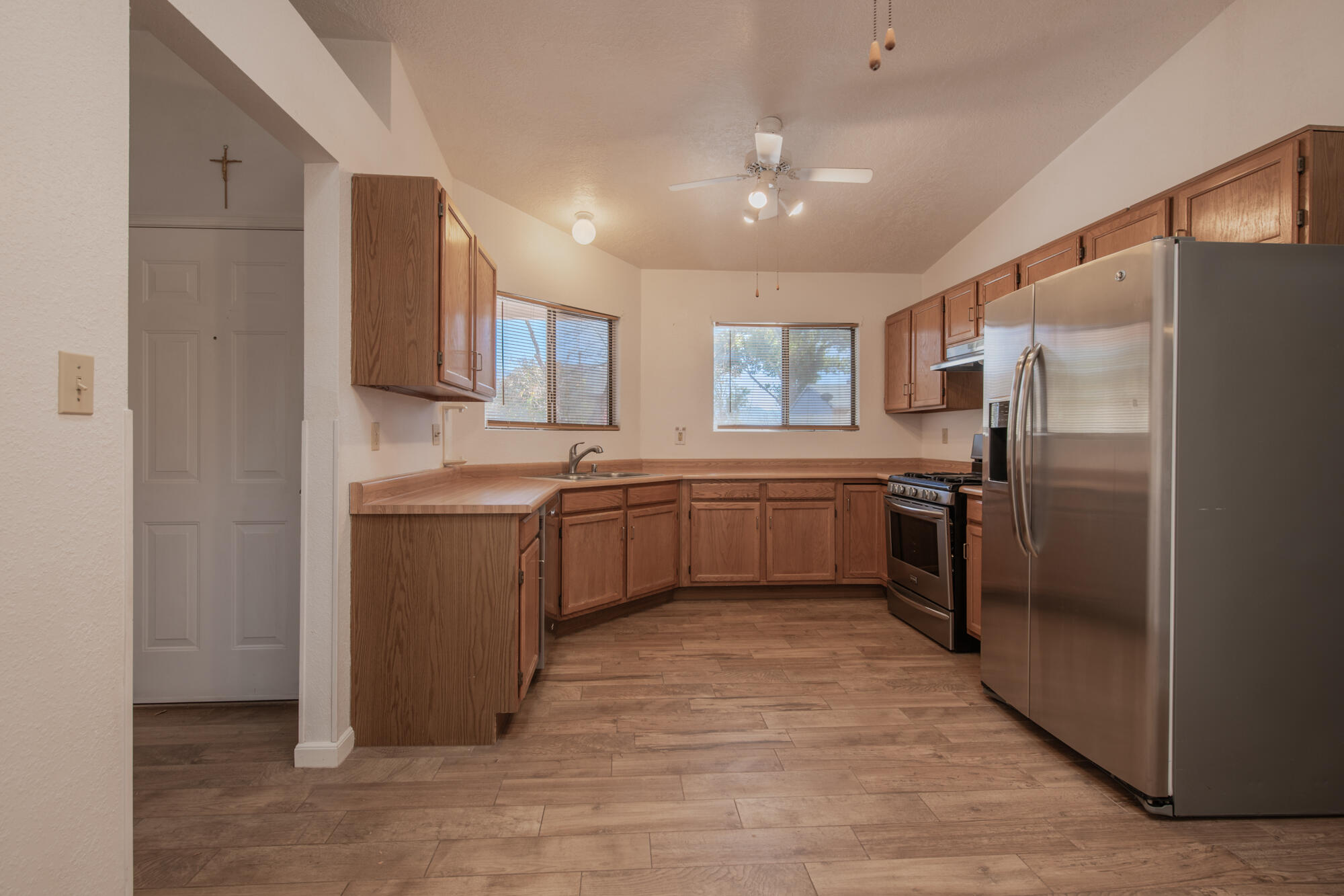 1945 Roanoke Drive NE