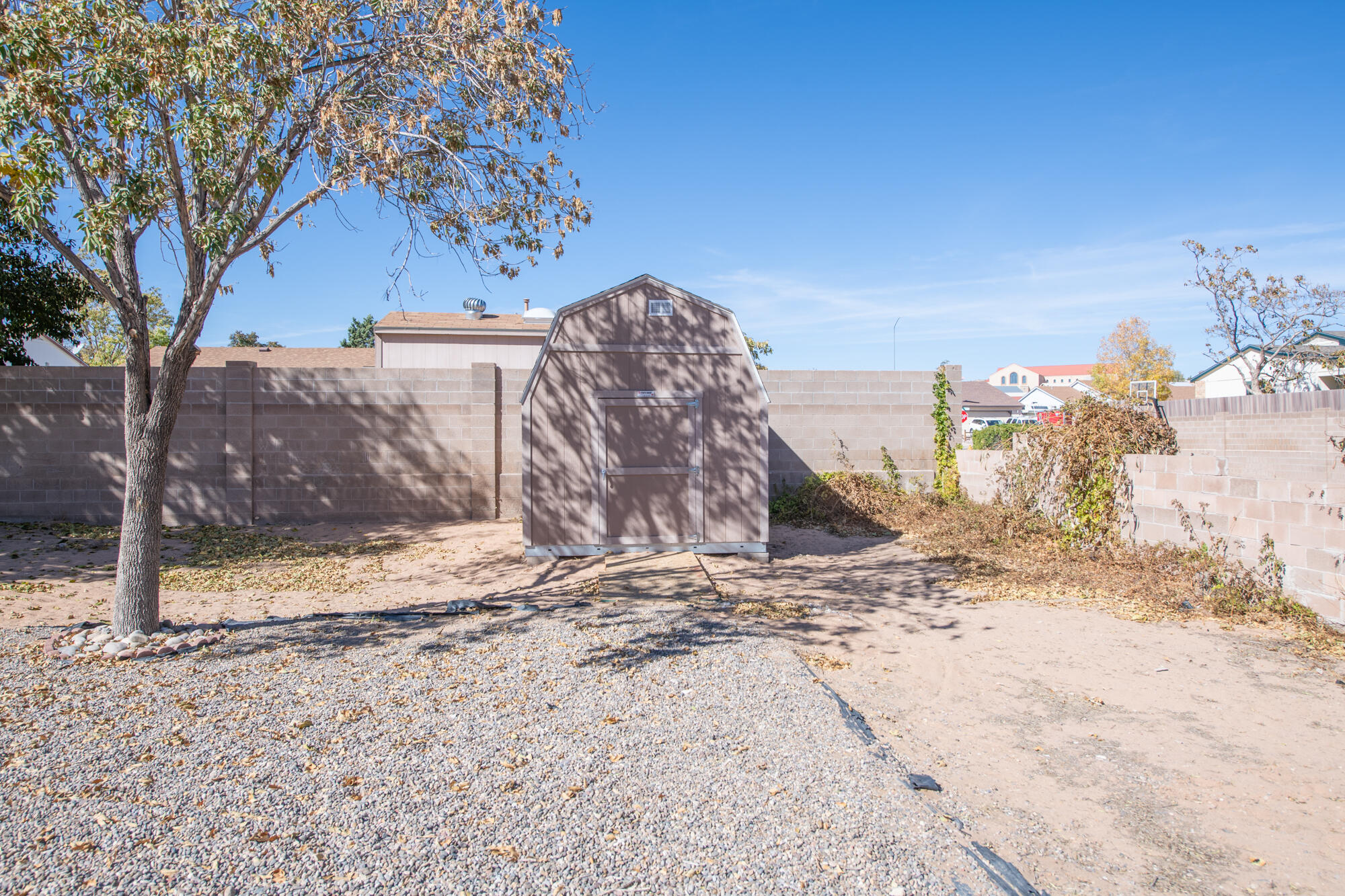 1945 Roanoke Drive NE