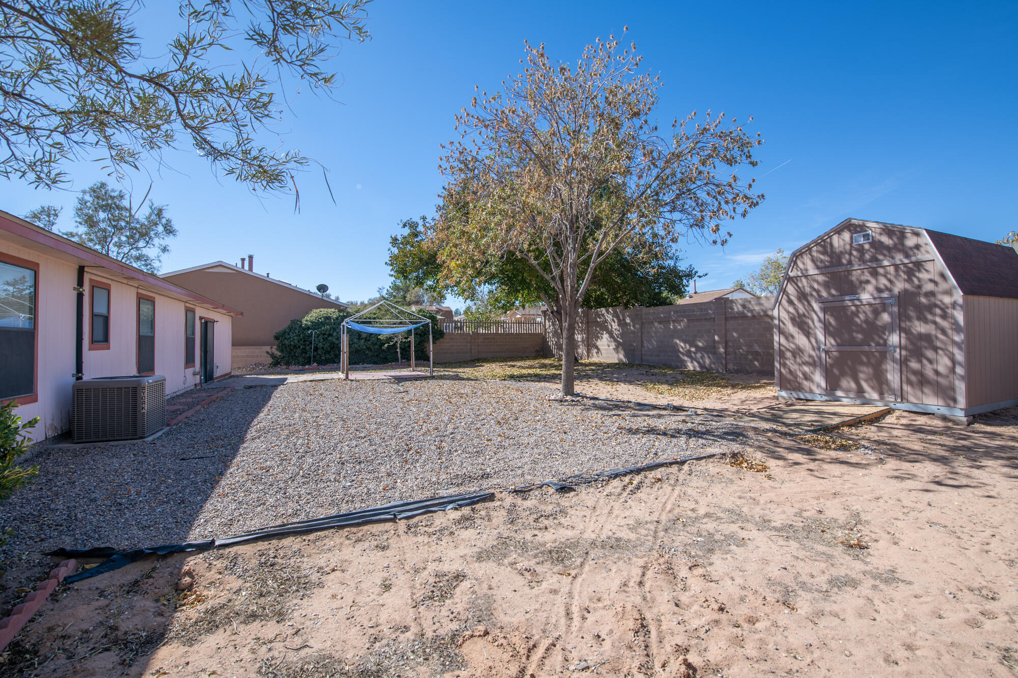 1945 Roanoke Drive NE