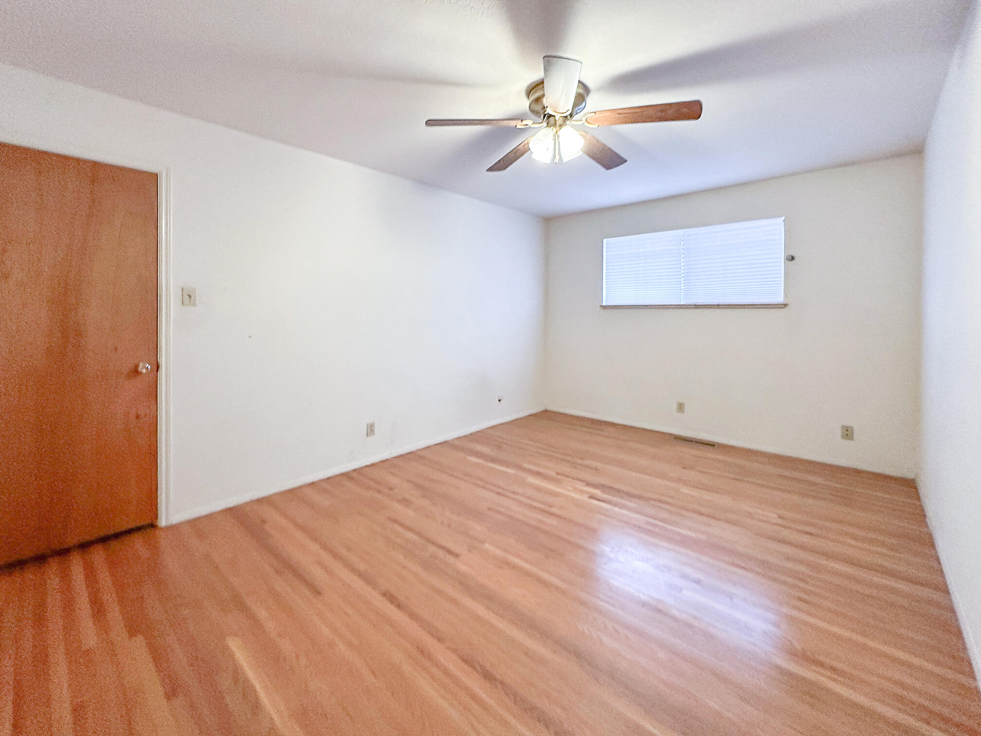 445 California Street SE