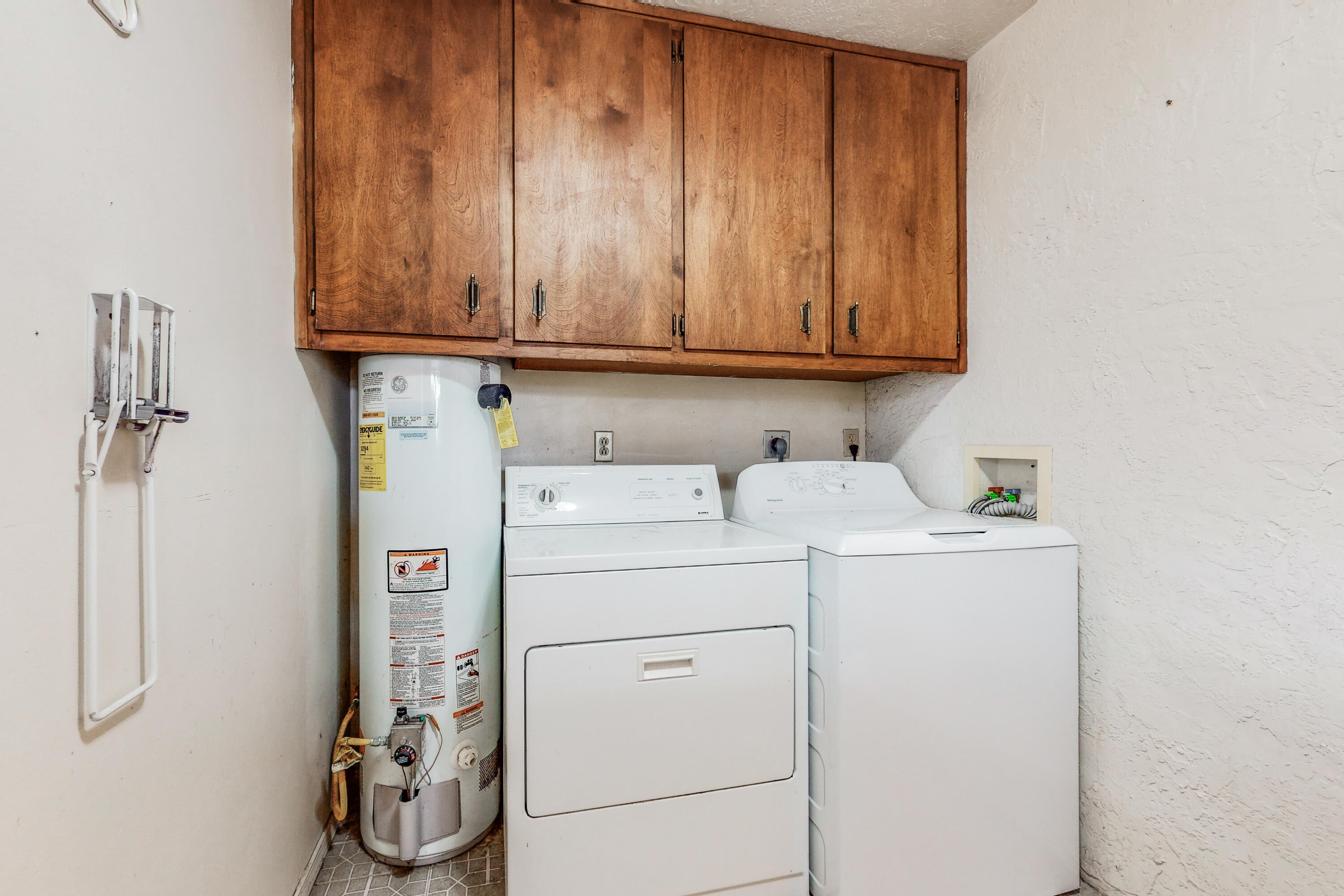 445 California Street SE