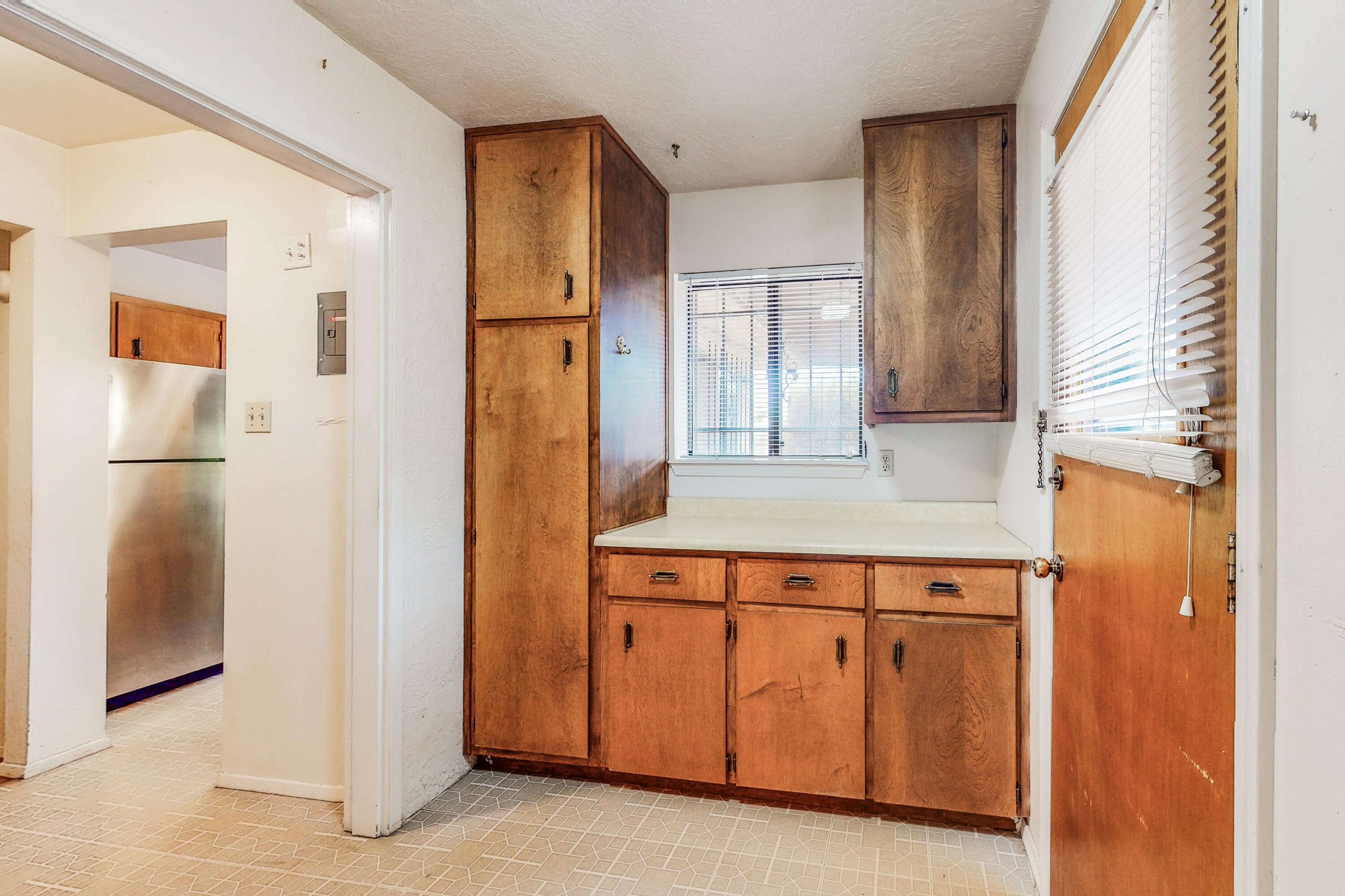 445 California Street SE