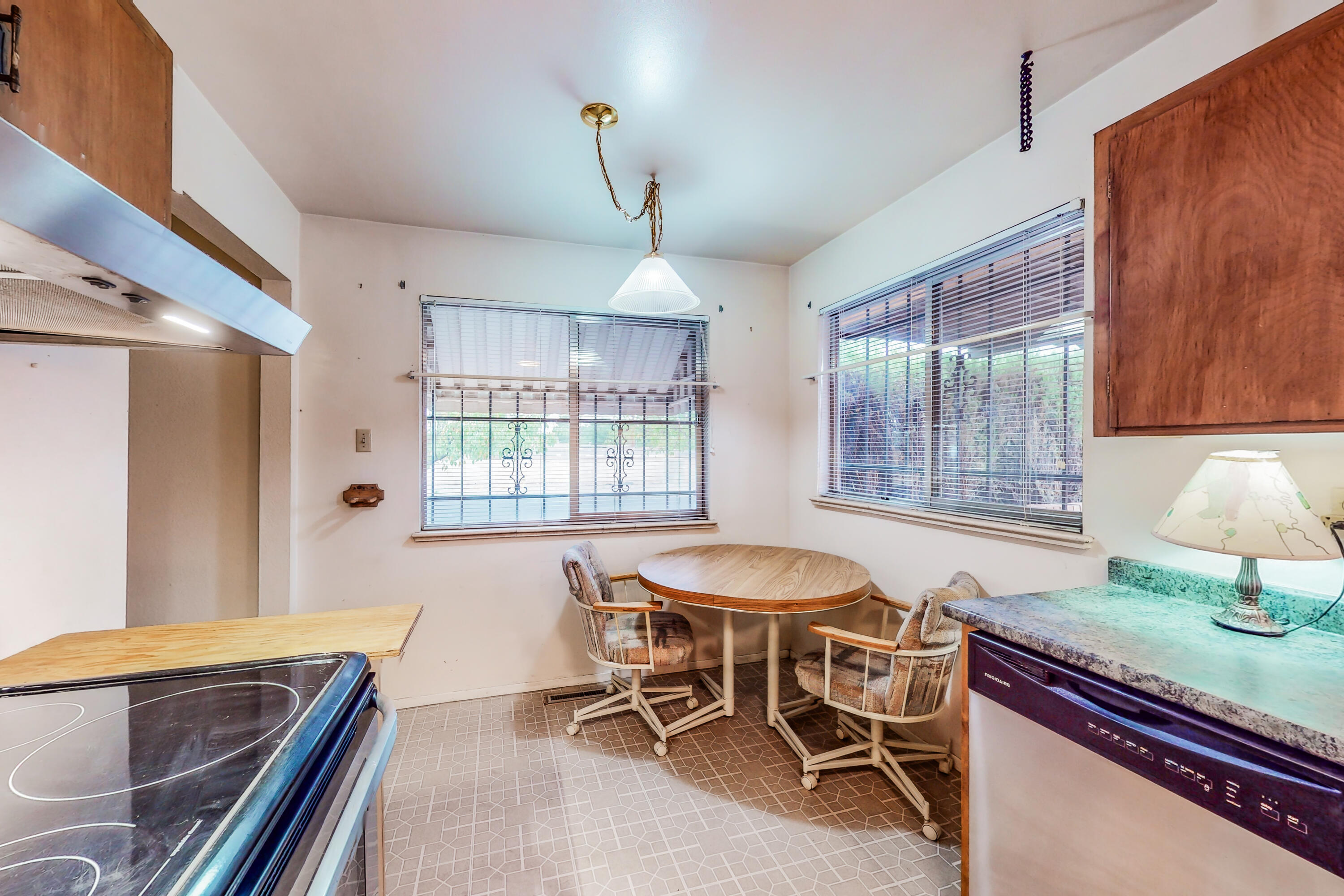 445 California Street SE