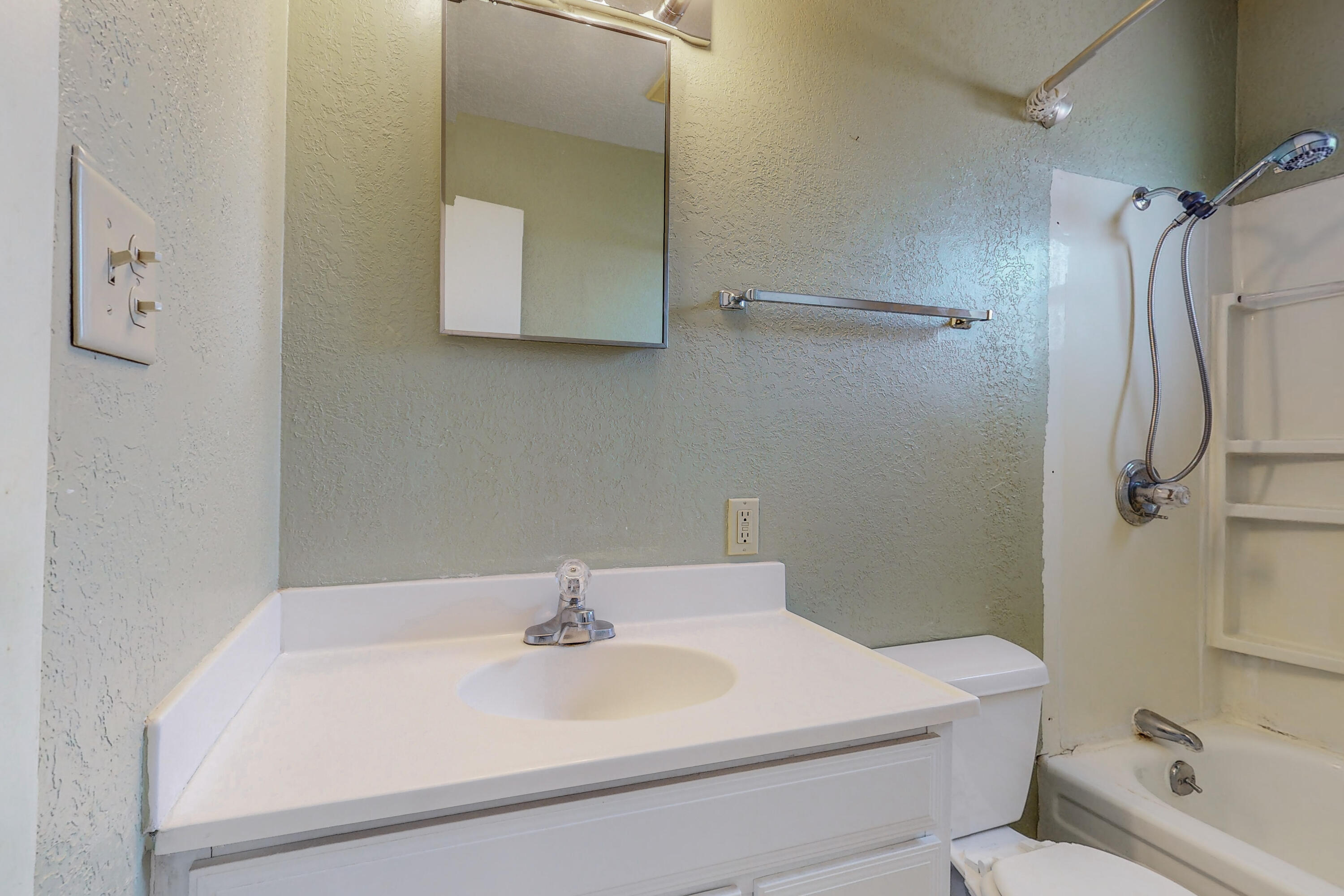 12308 Domingo Road NE