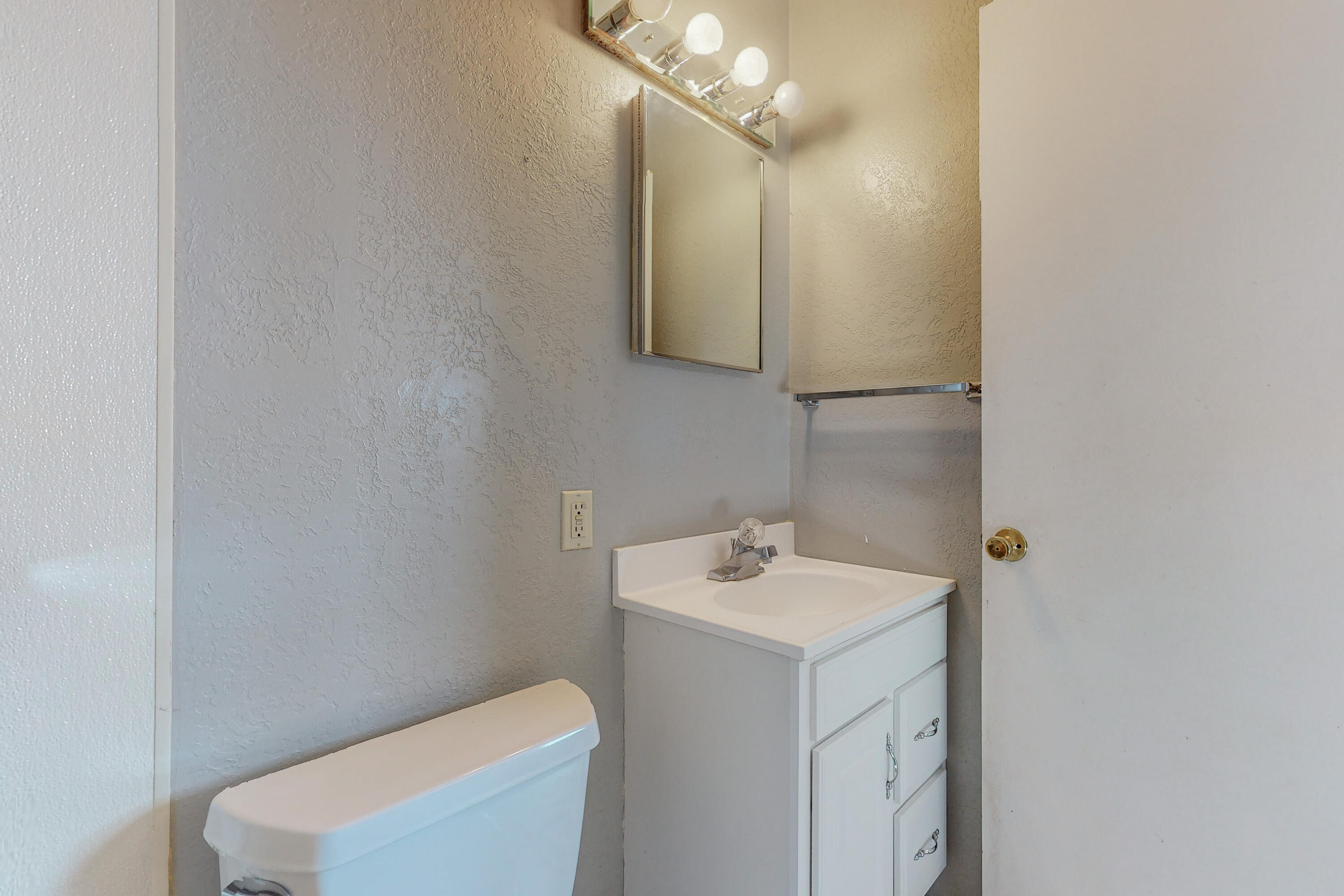 12308 Domingo Road NE