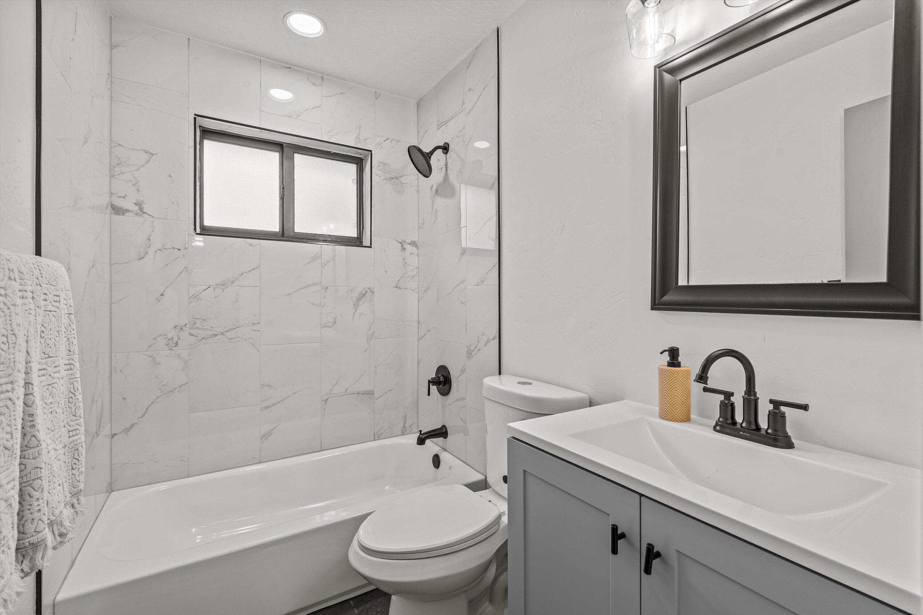 3717 General Bradley Street NE