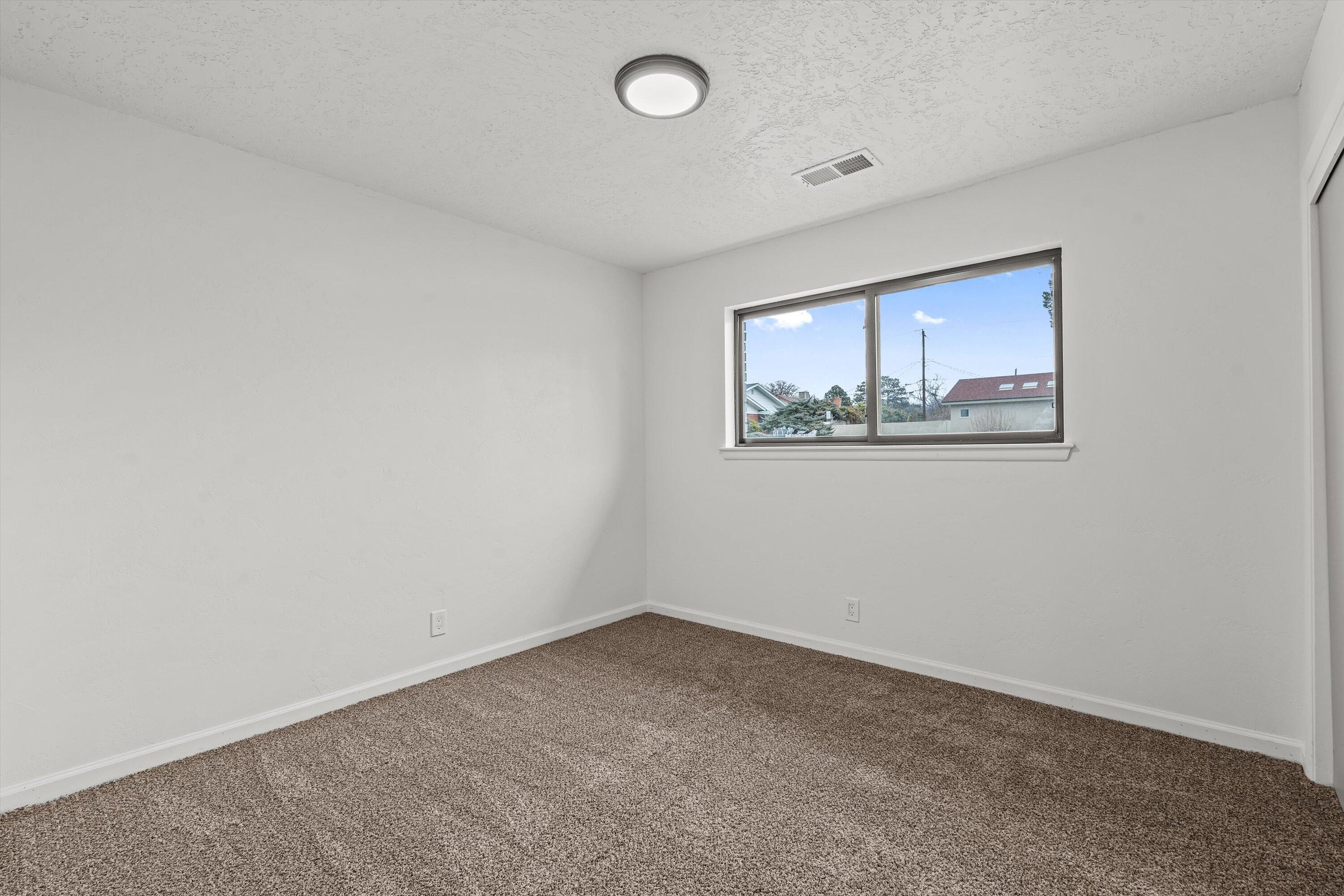 3717 General Bradley Street NE