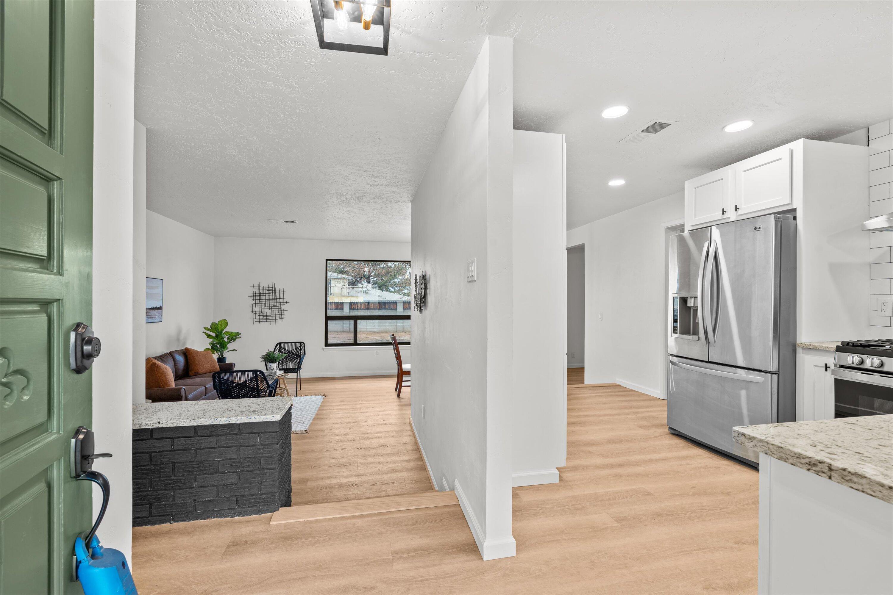 3717 General Bradley Street NE