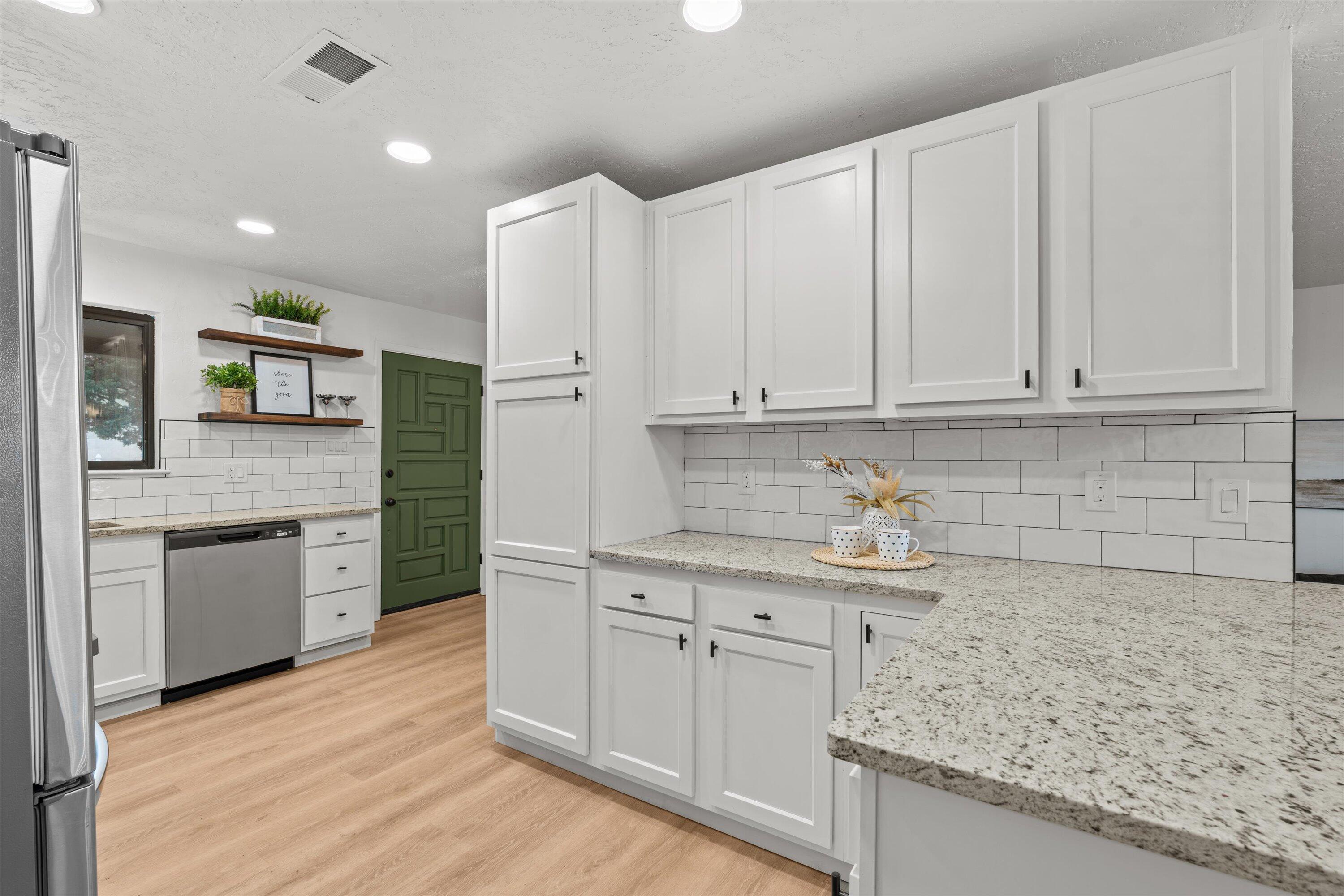 3717 General Bradley Street NE