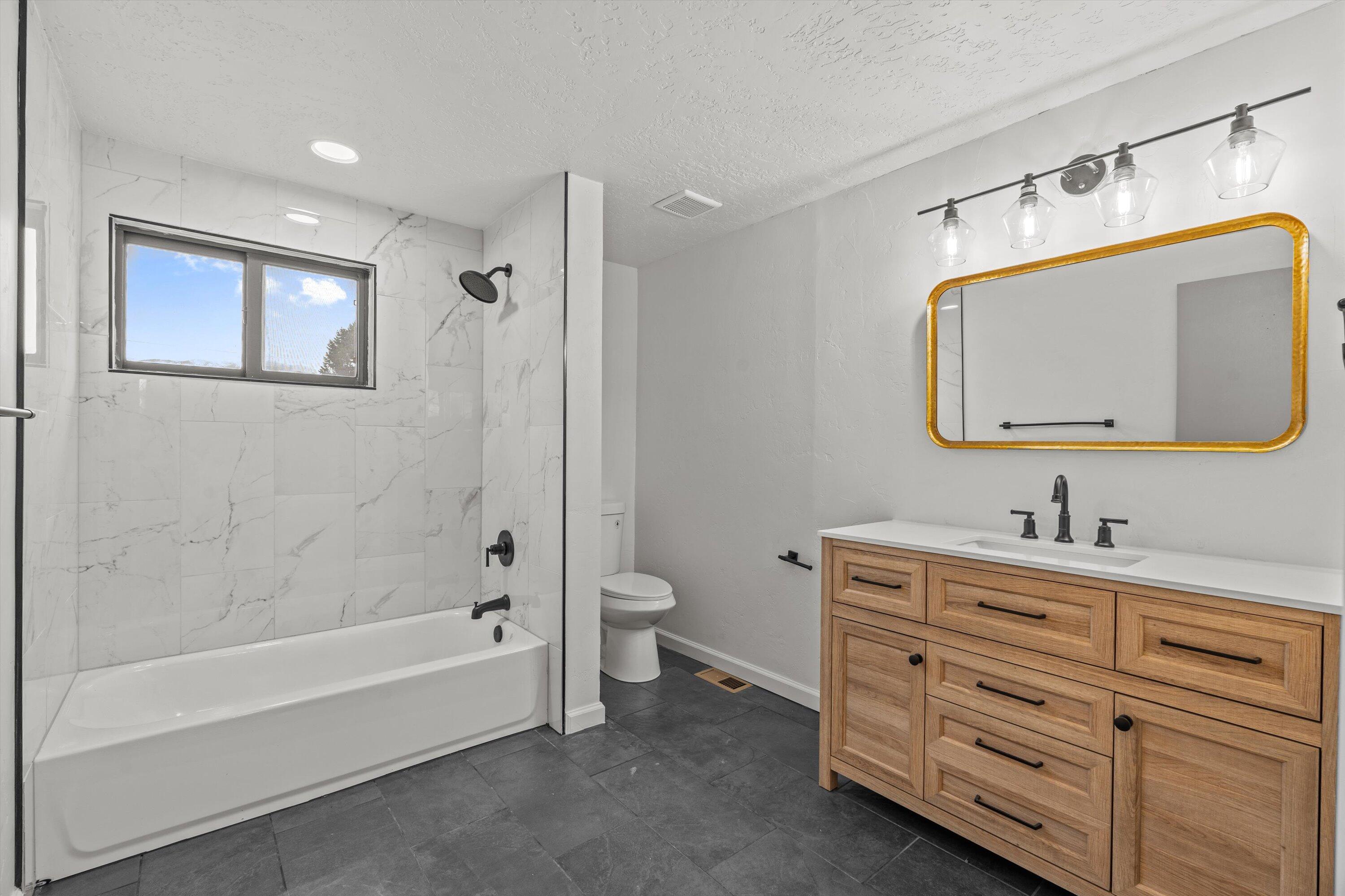 3717 General Bradley Street NE