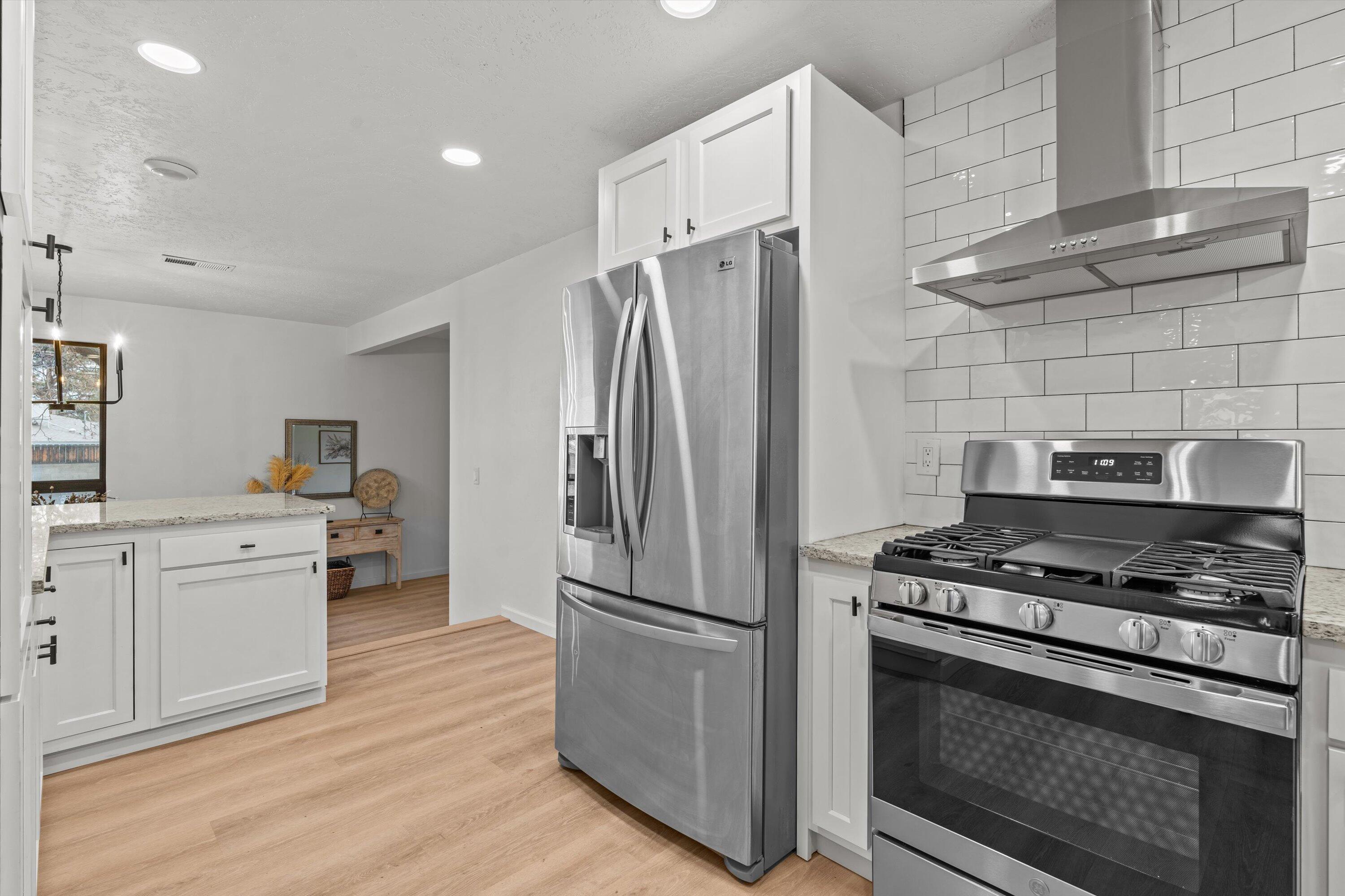 3717 General Bradley Street NE