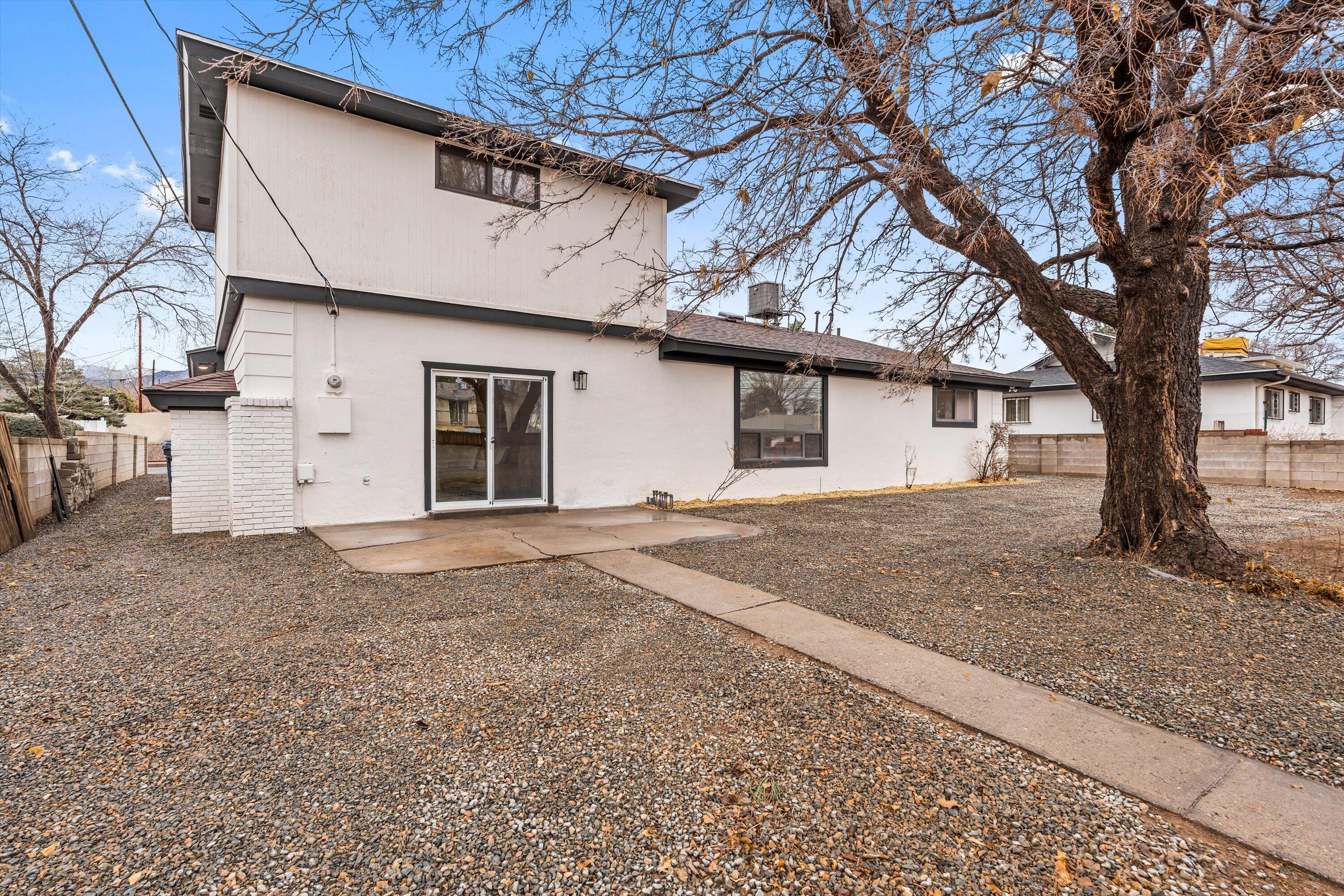 3717 General Bradley Street NE