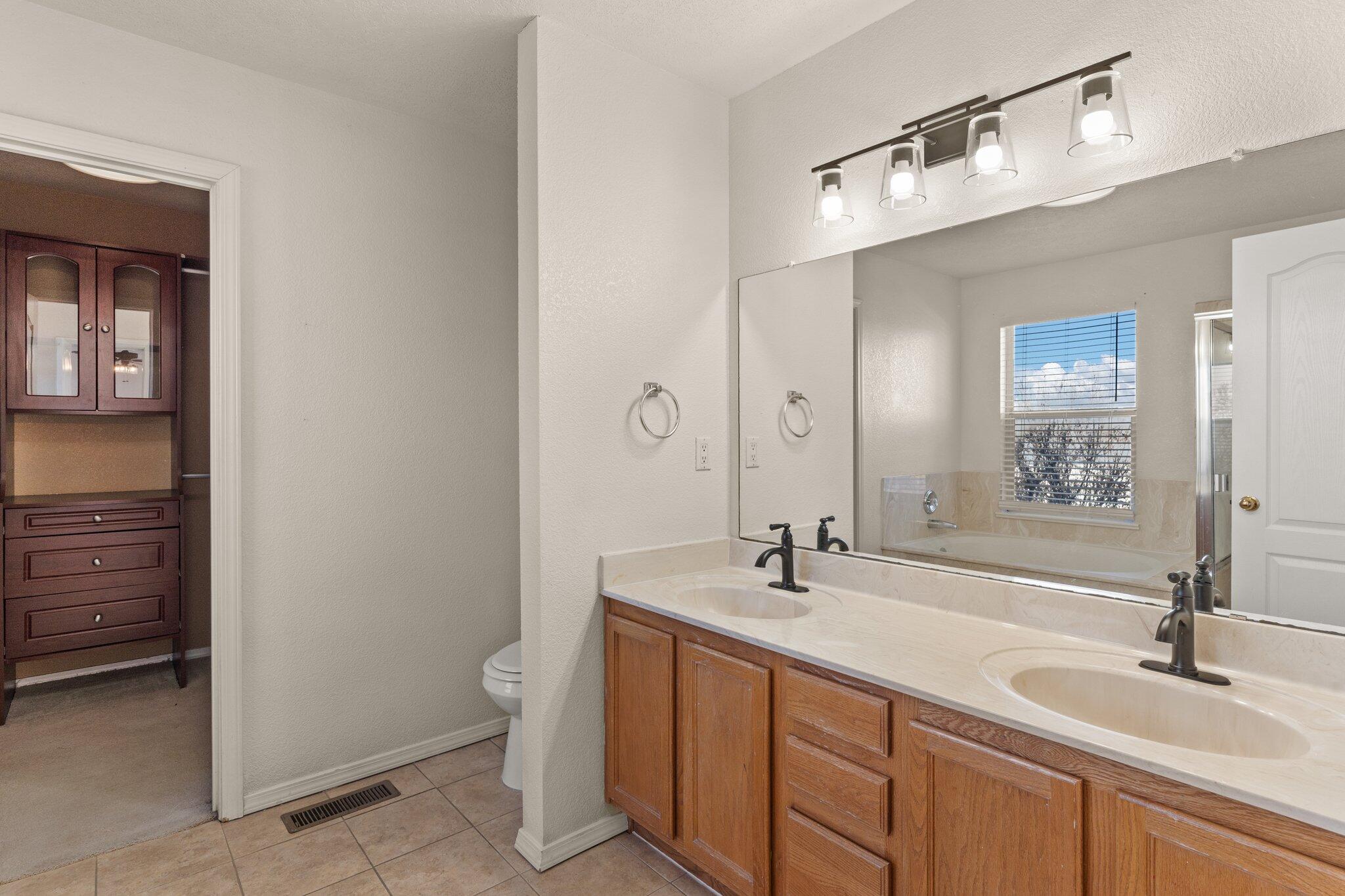 6819 La Rocca Road NW