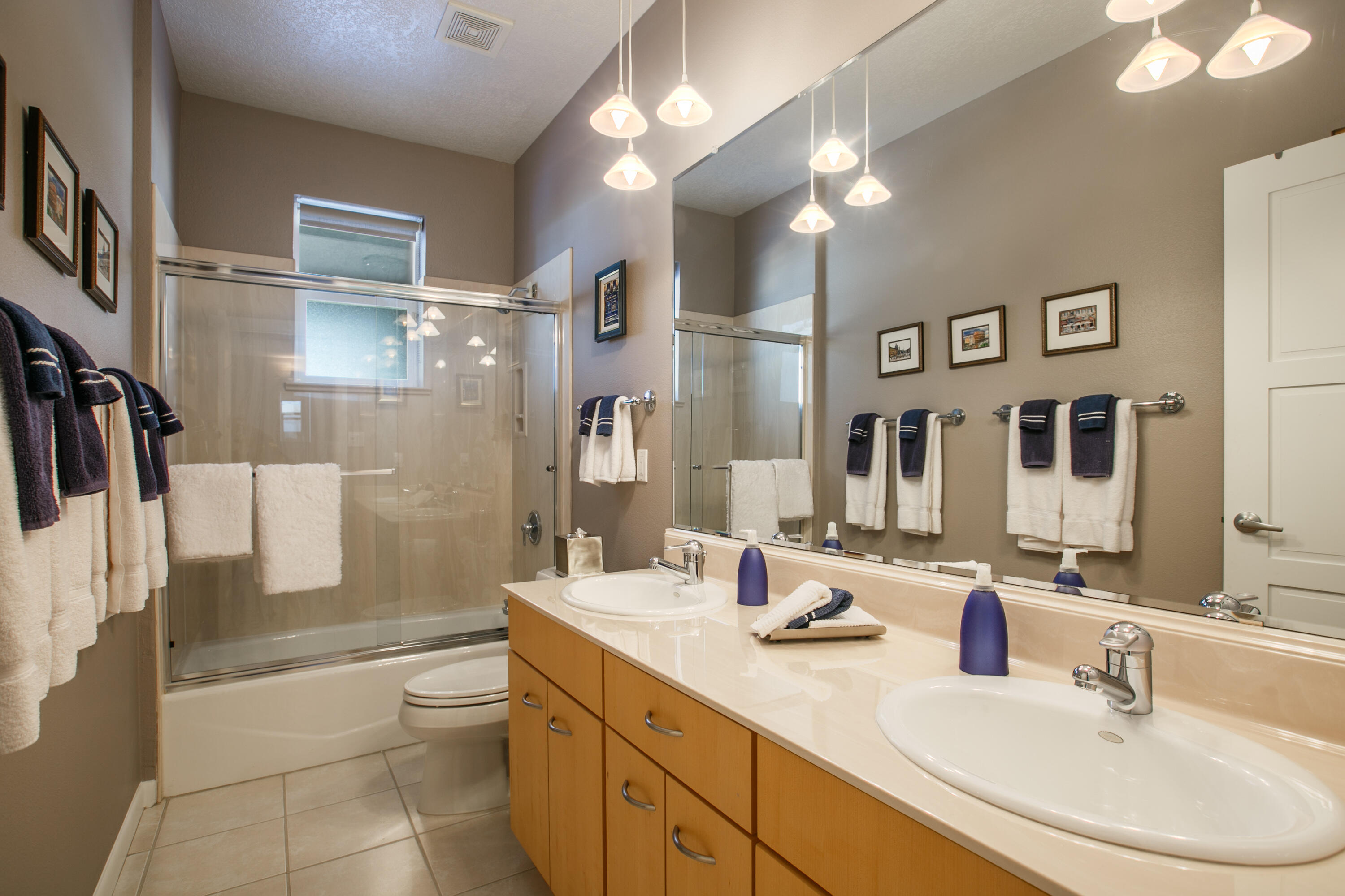 13711 Elena Gallegos Place NE