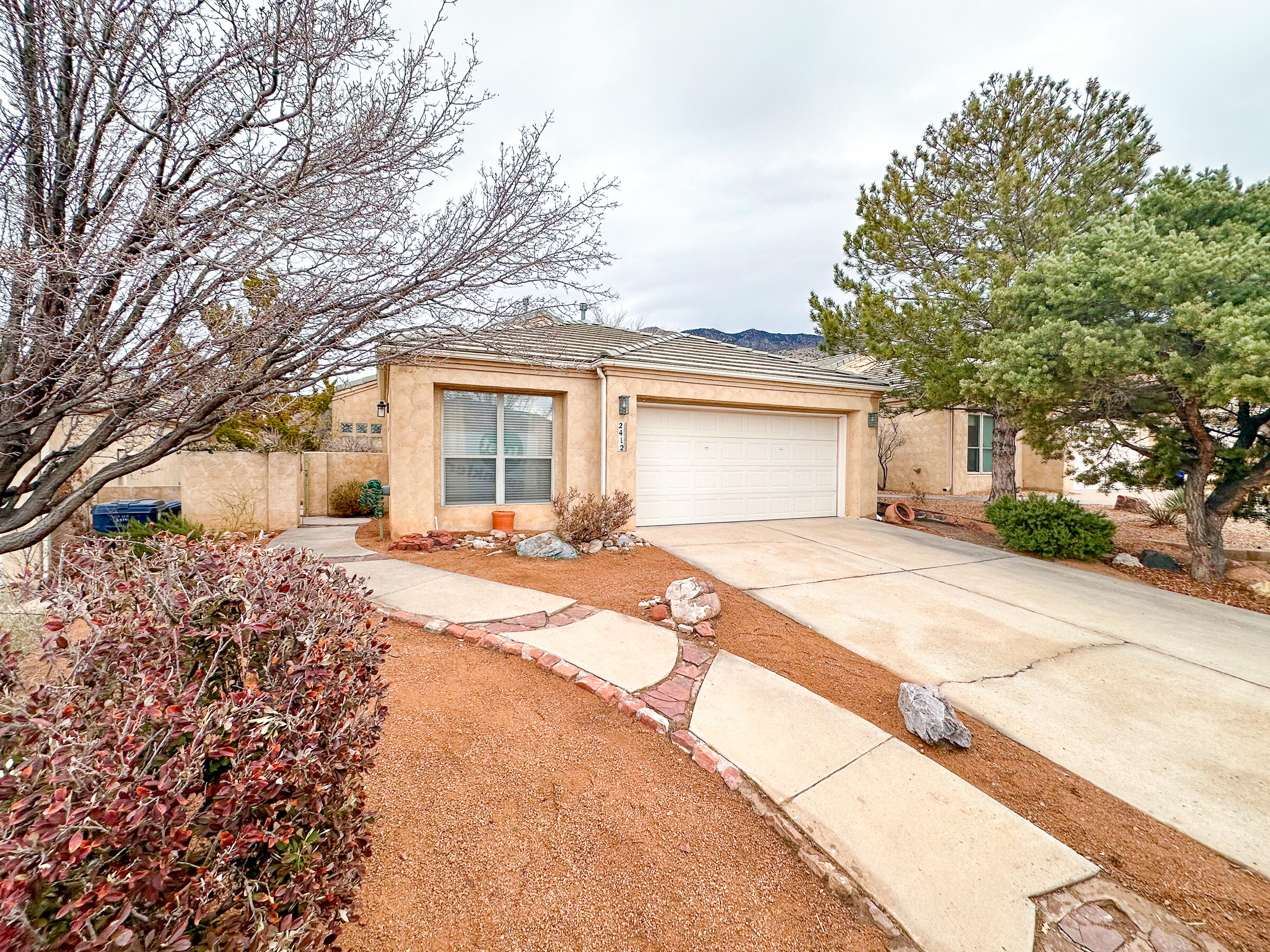 2412 High Point Court NE