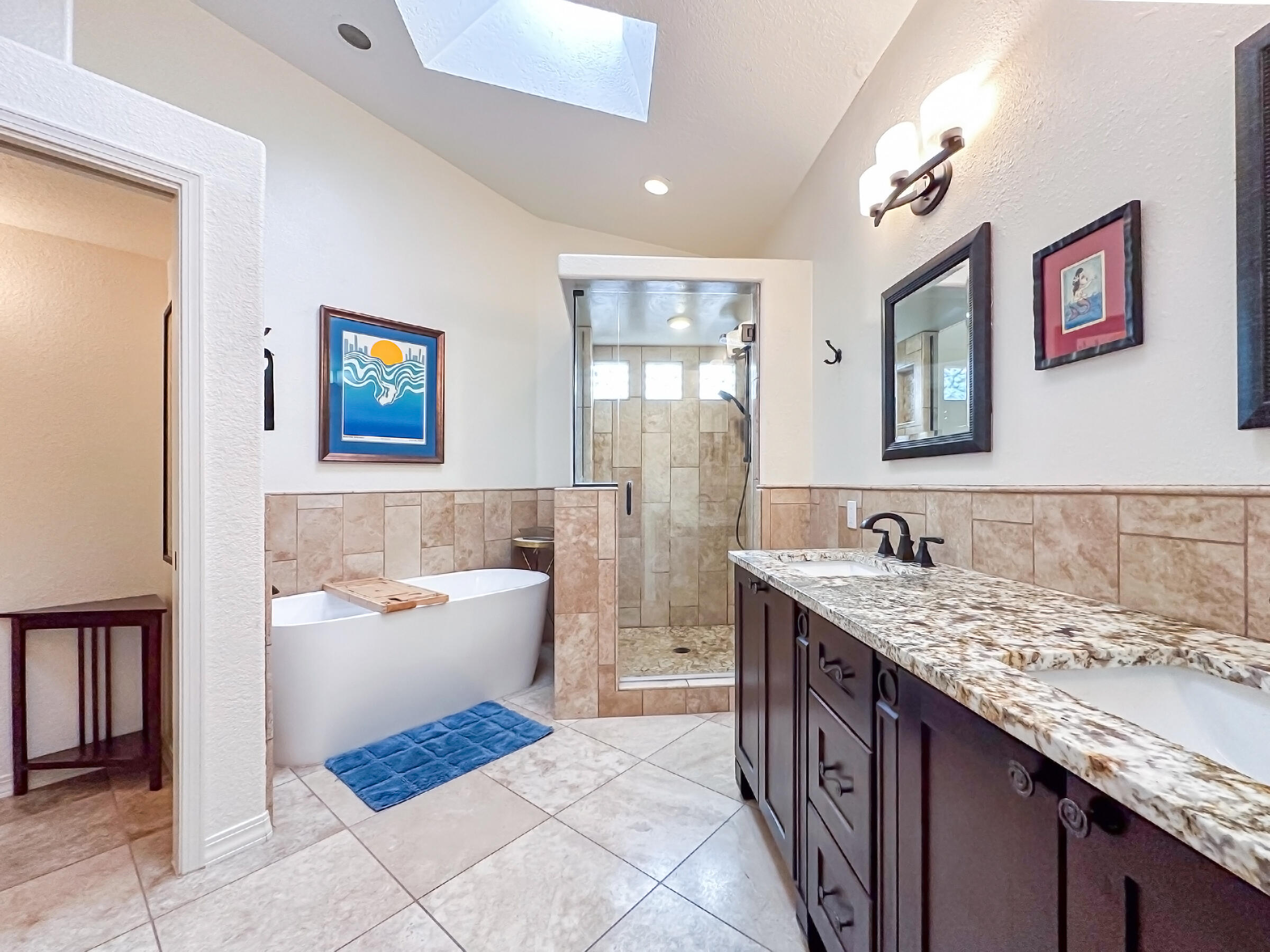 2412 High Point Court NE