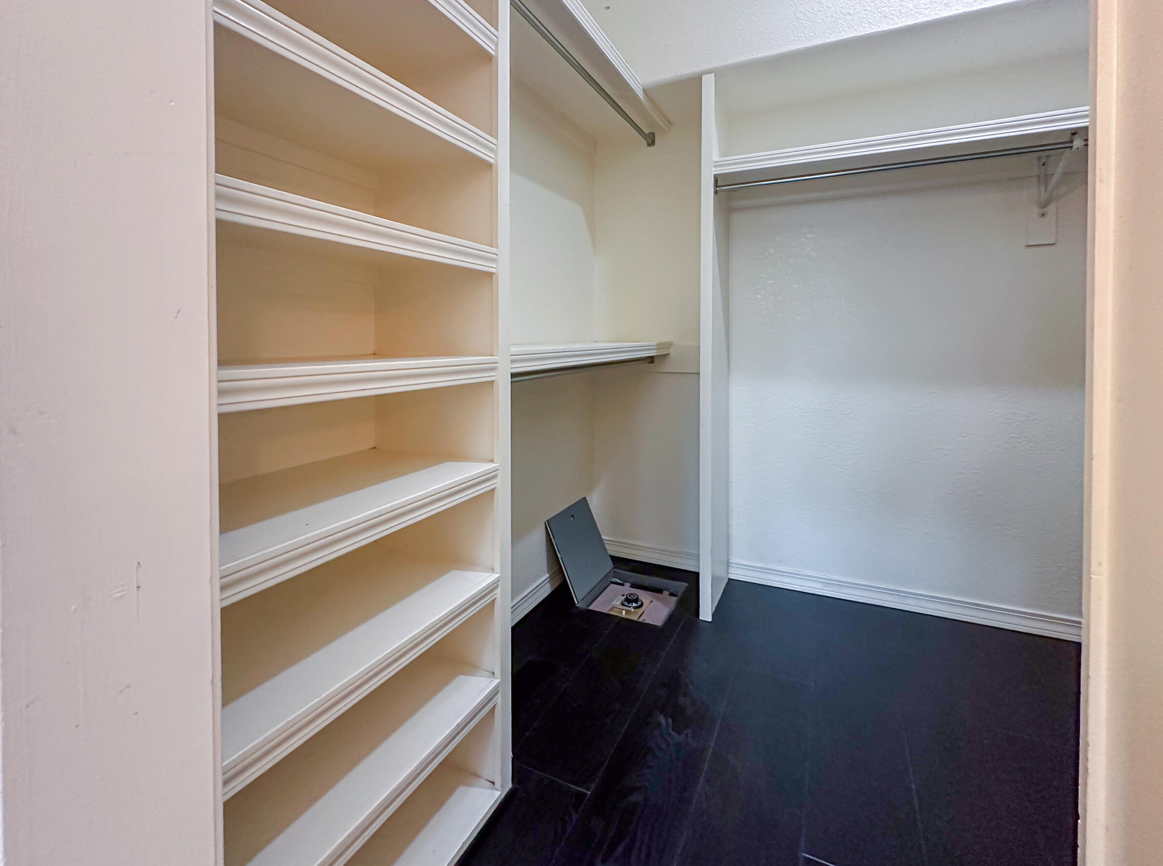 2412 High Point Court NE