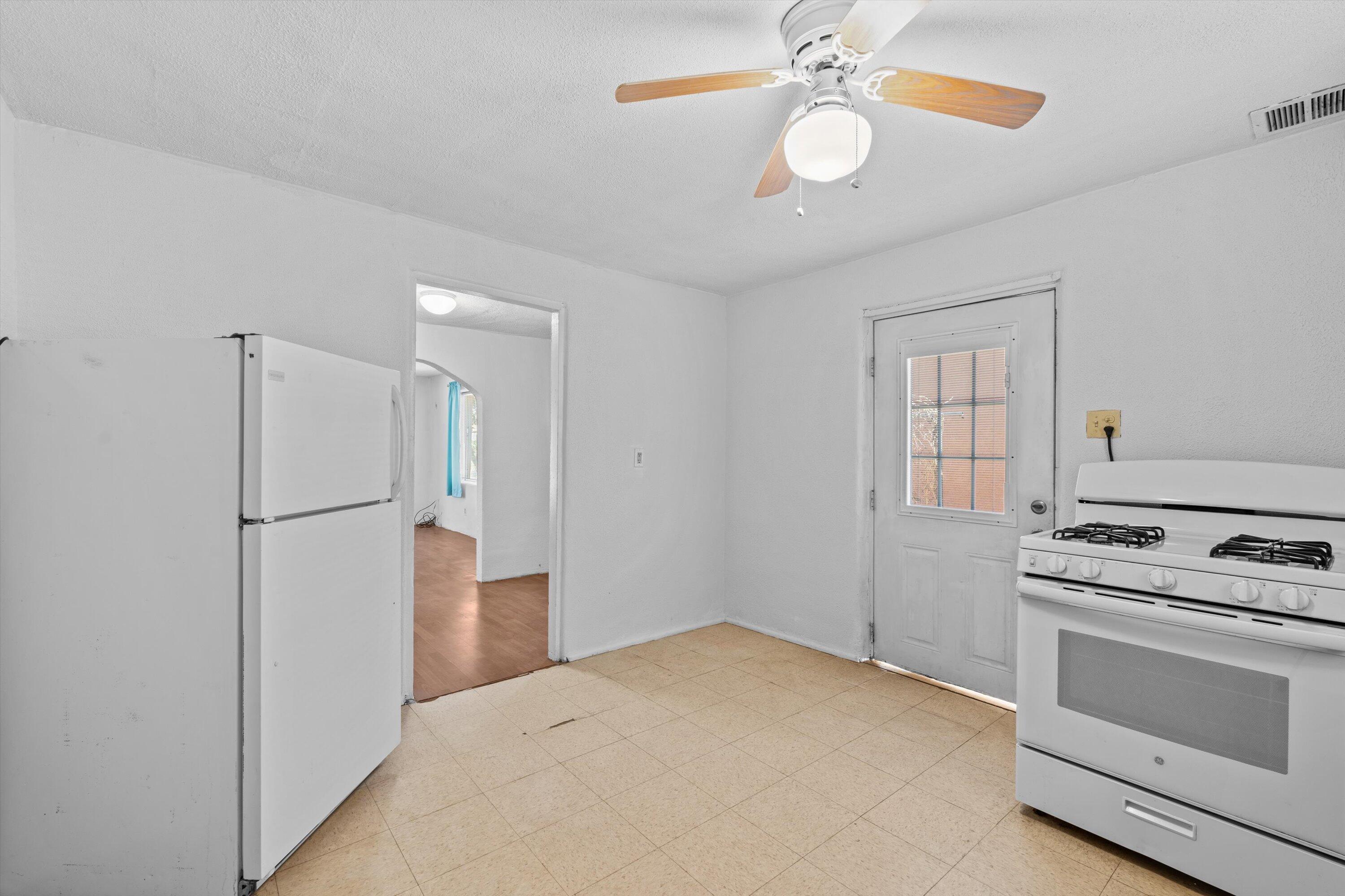 2307 Tapia Boulevard SW