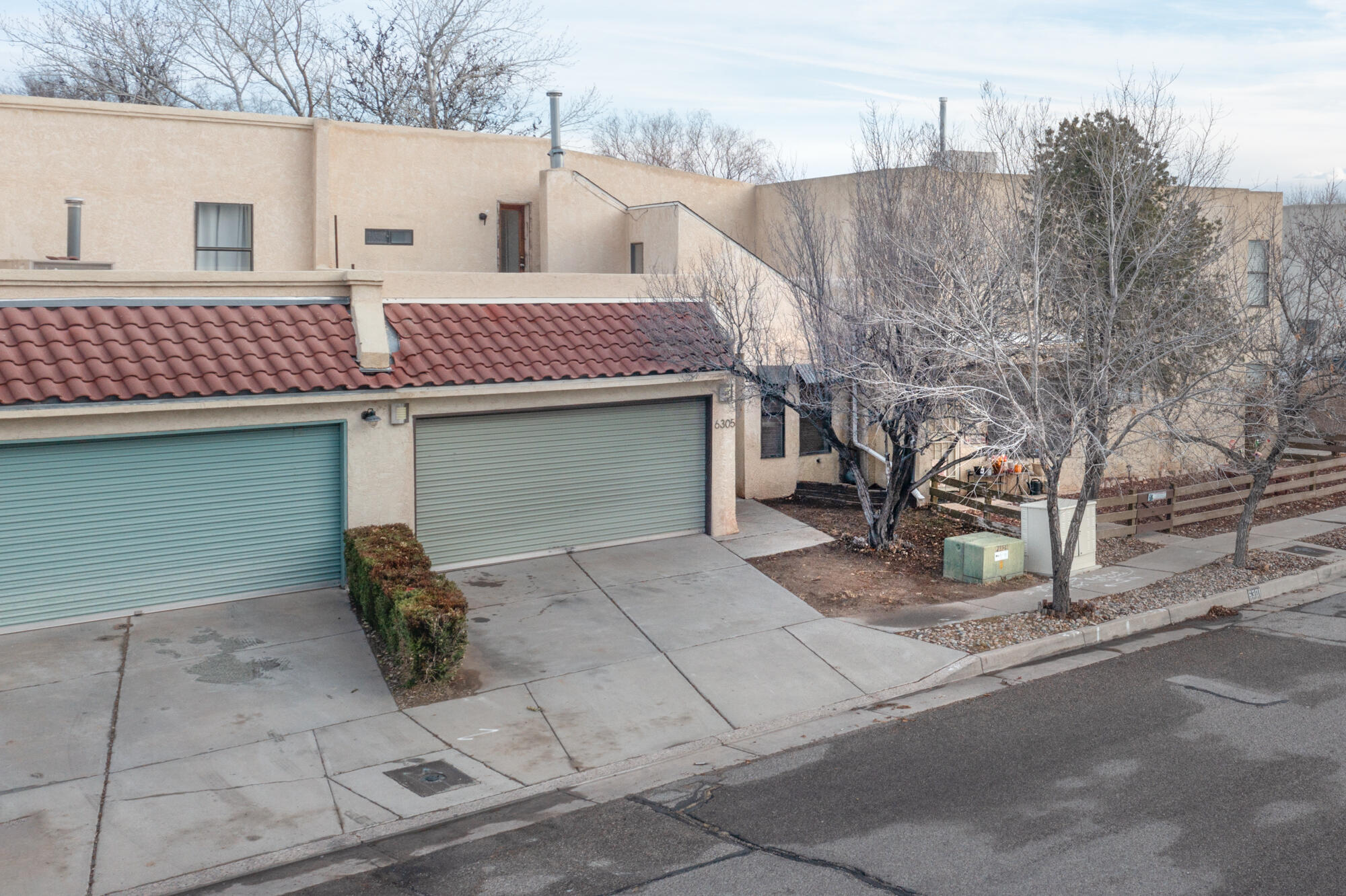 6305 Bent Tree Drive NW