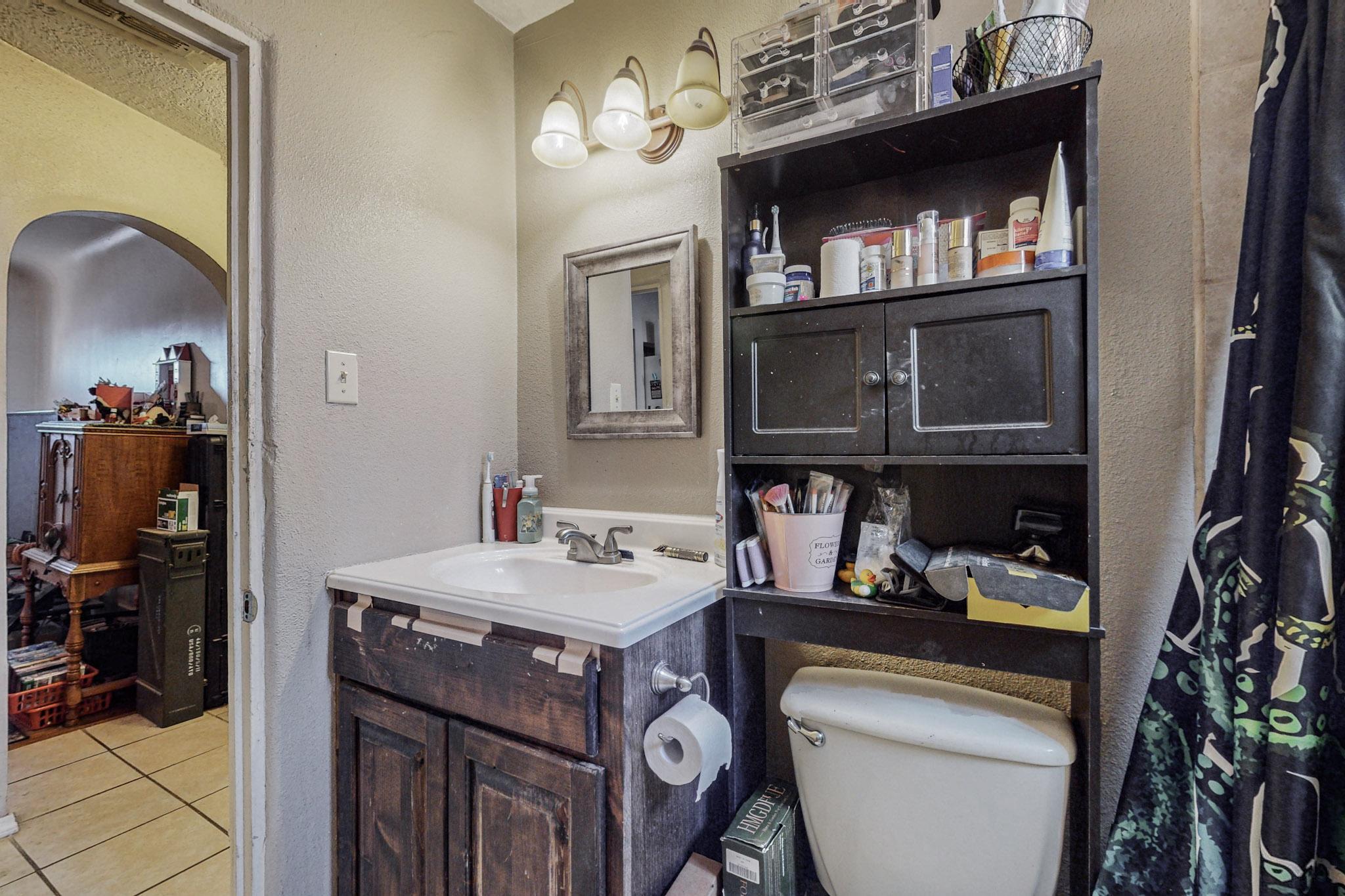 501 Candelaria Road NW