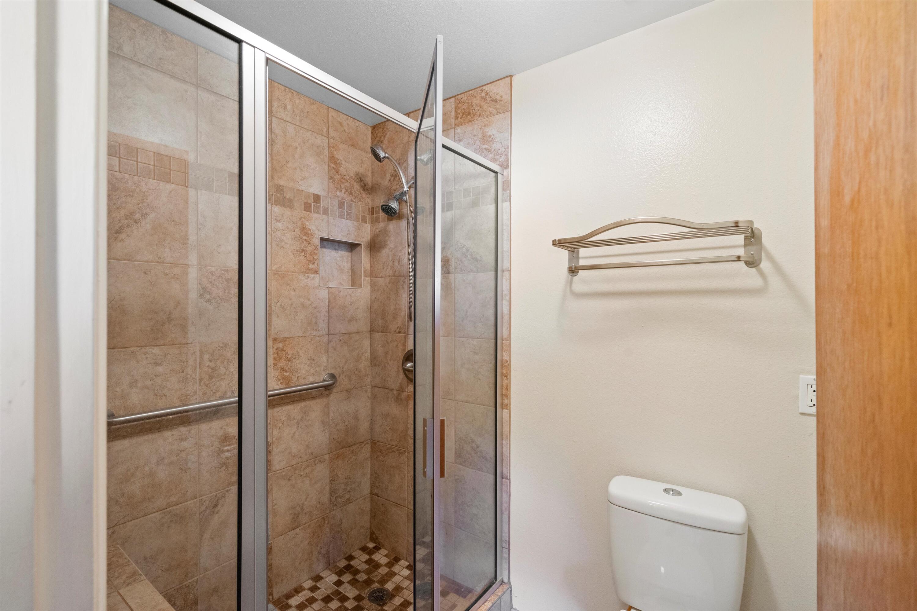 6209 Northland Avenue NE