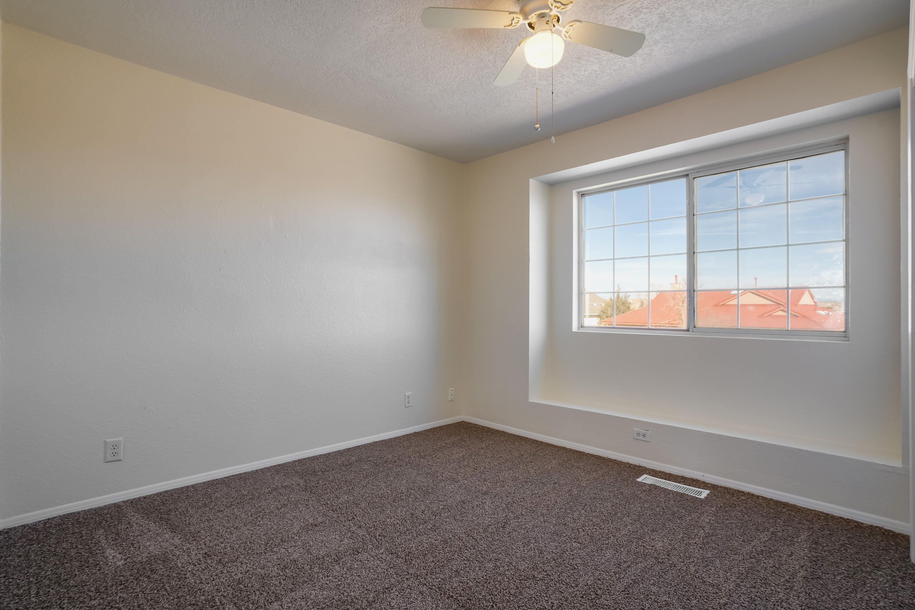 6940 Topeka Hills Drive NE