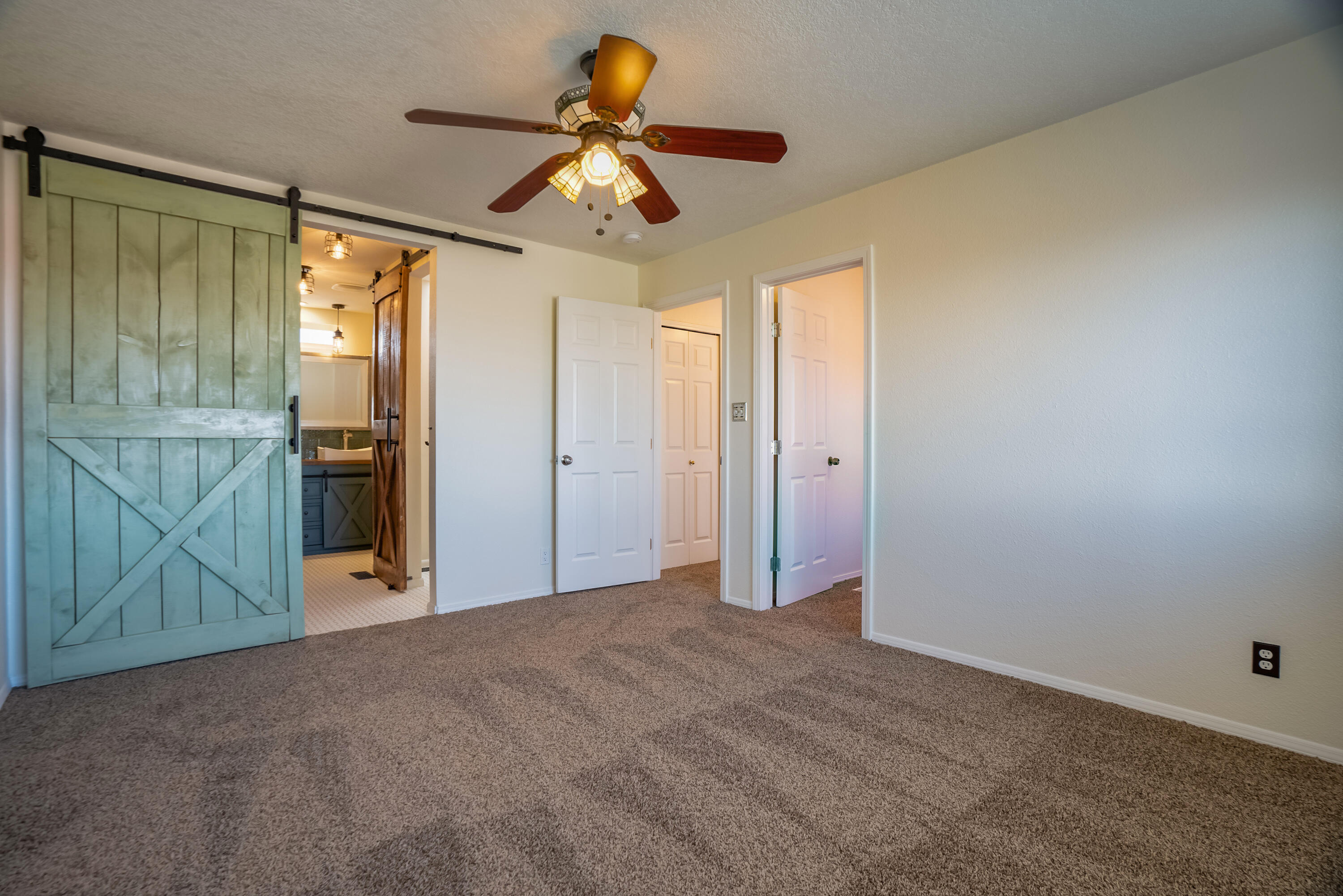 6940 Topeka Hills Drive NE