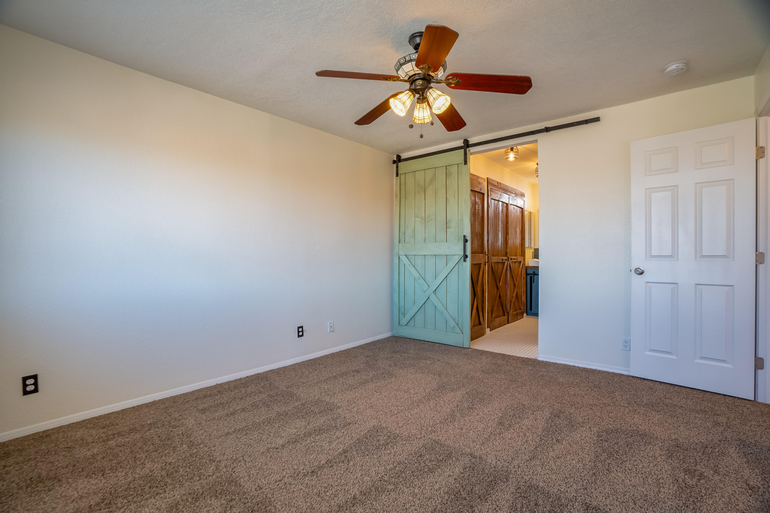 6940 Topeka Hills Drive NE