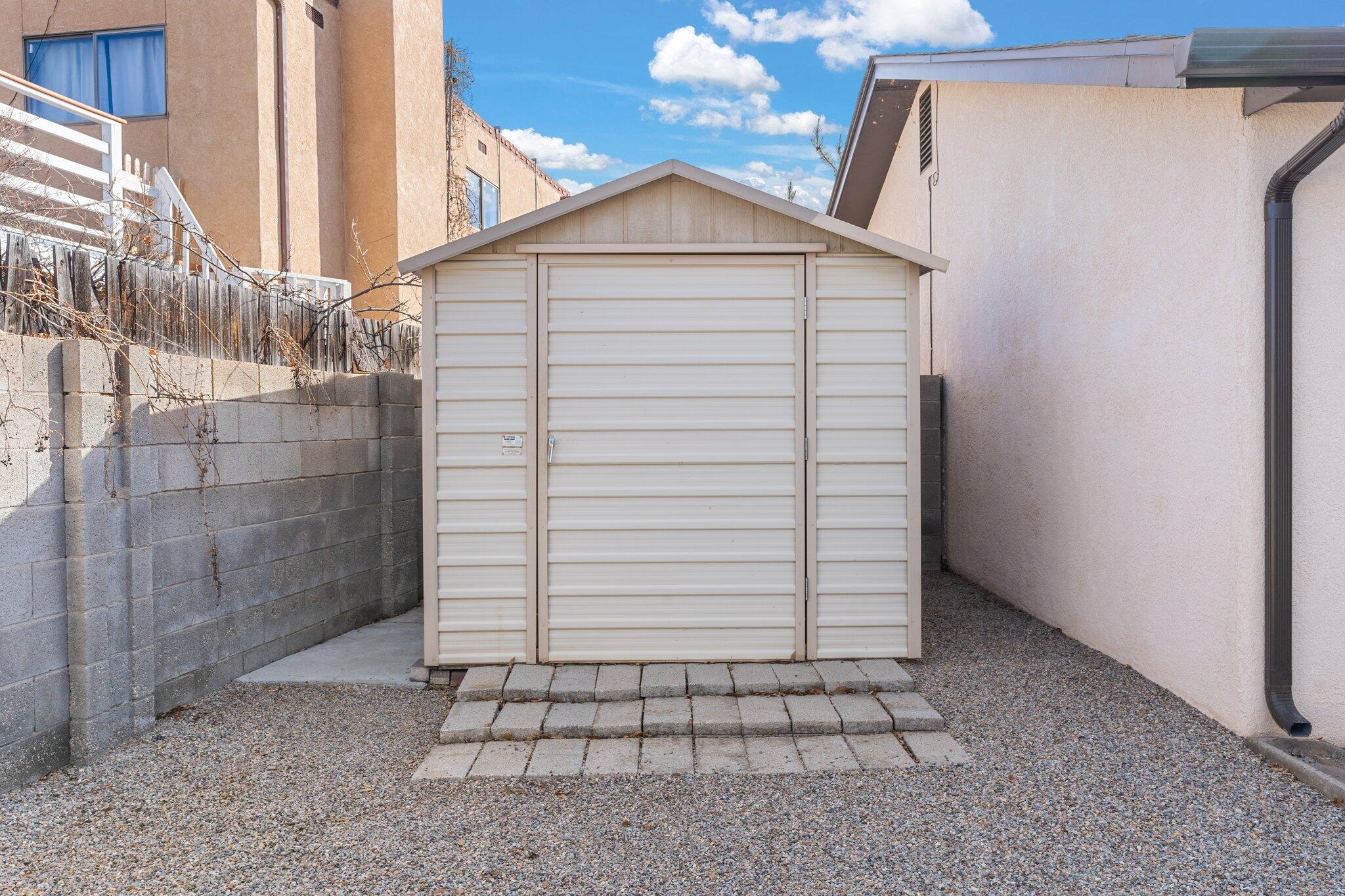 6625 Gisele Drive NE