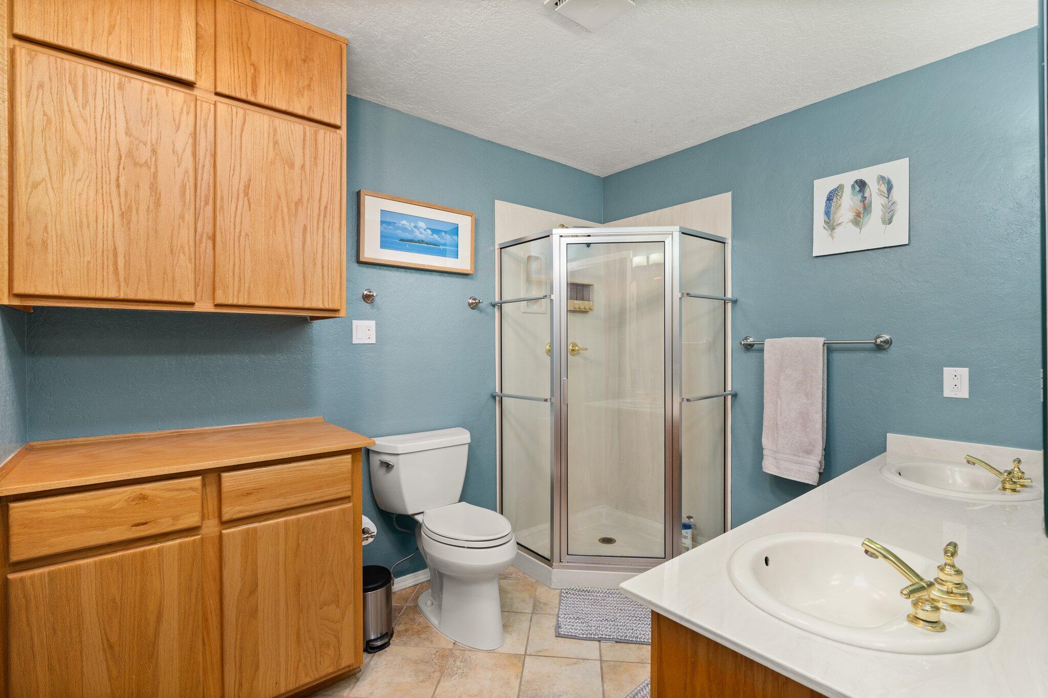 6625 Gisele Drive NE