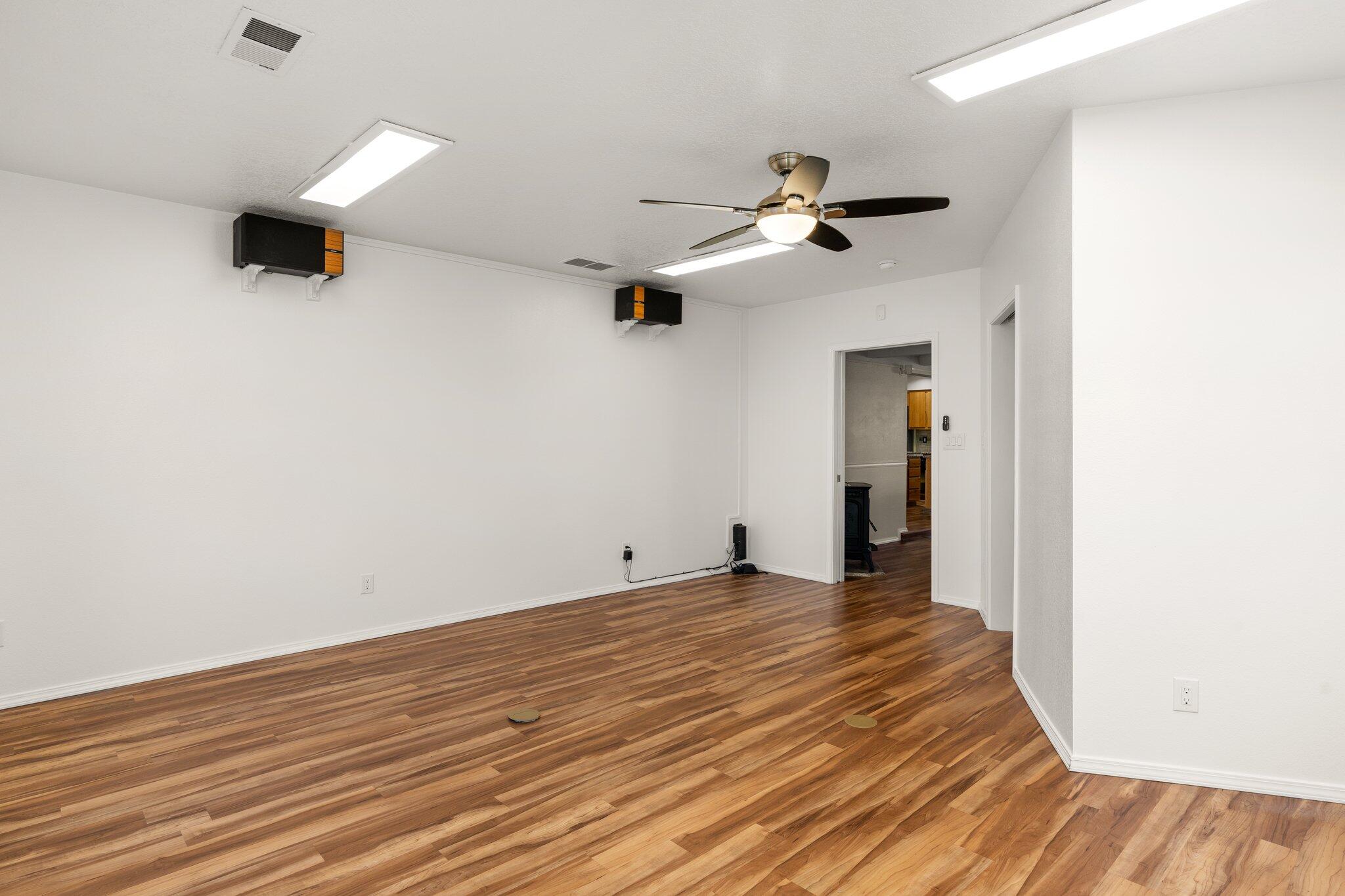 6625 Gisele Drive NE