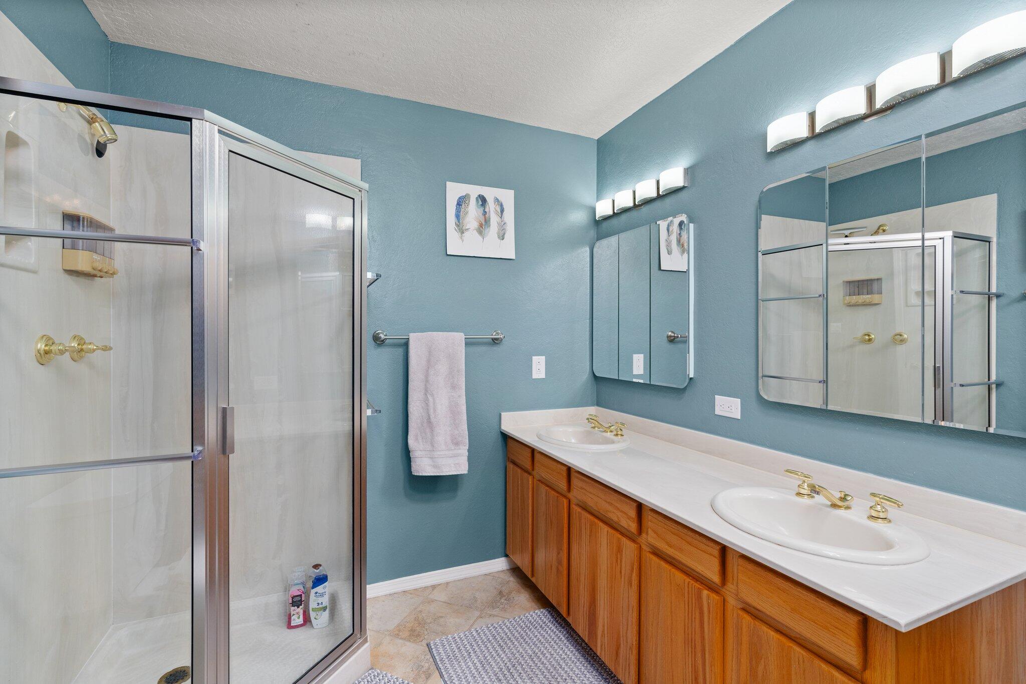 6625 Gisele Drive NE